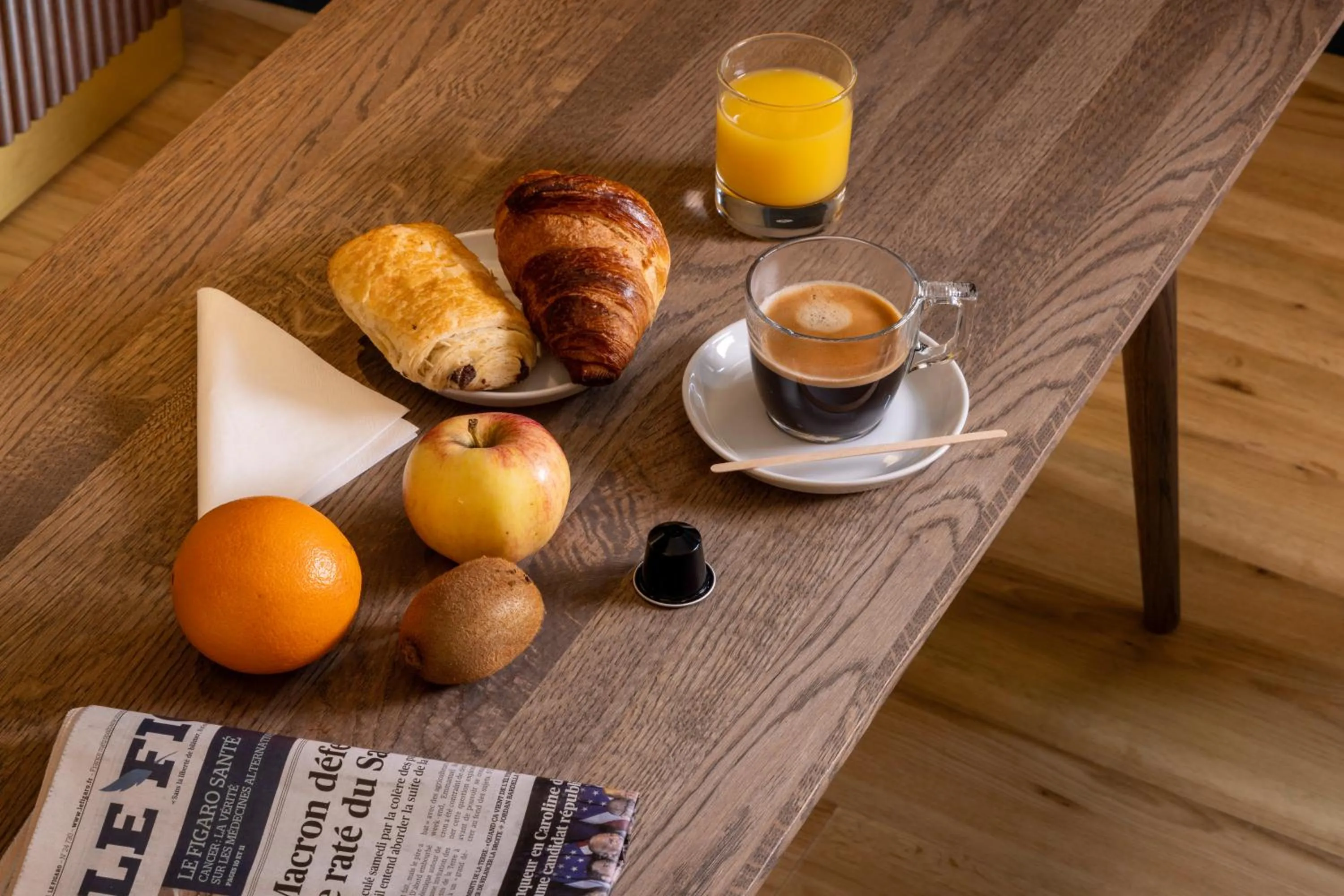 Breakfast in Best Western Bretagne Montparnasse