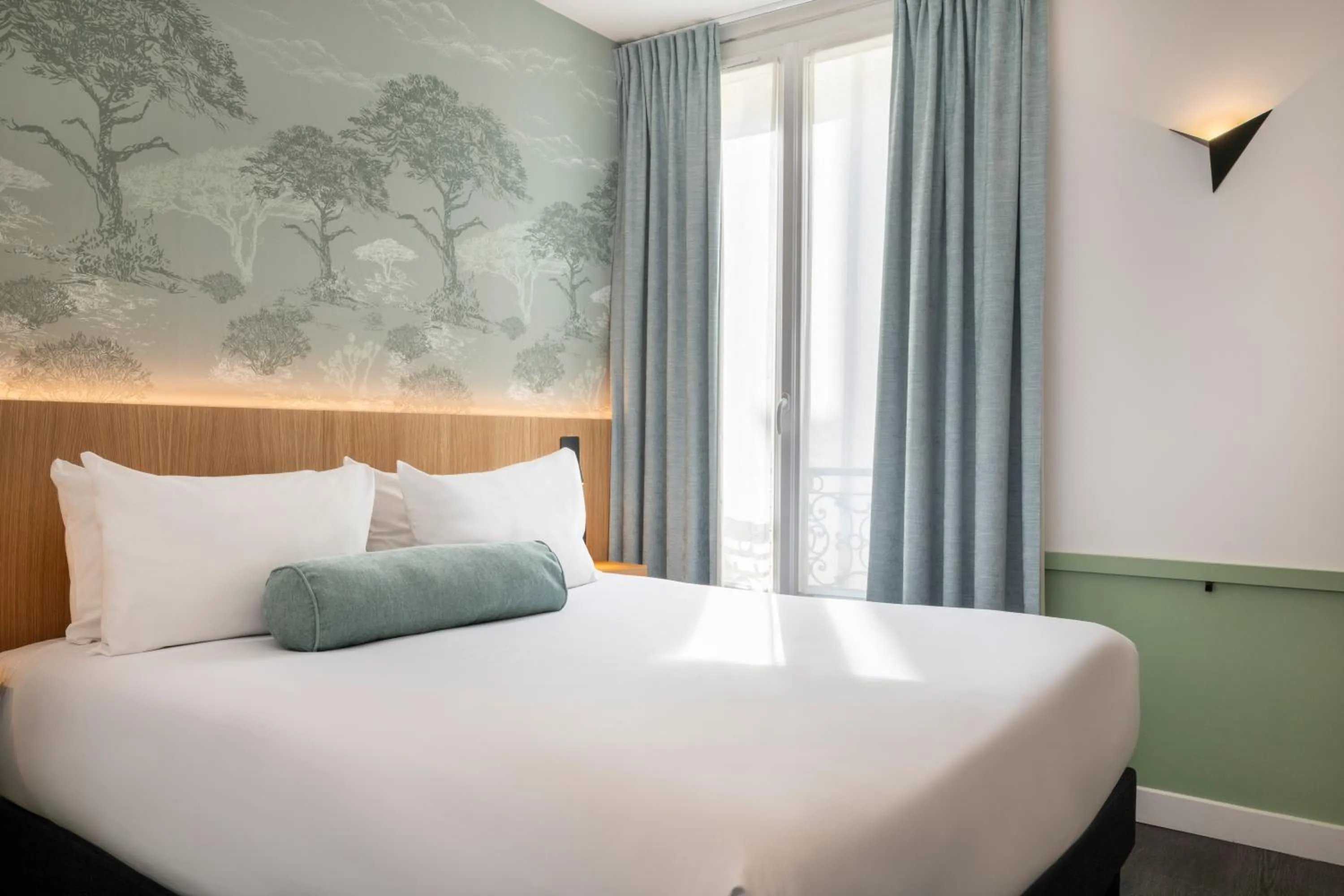 Bed in Hôtel WYLD Saint Germain