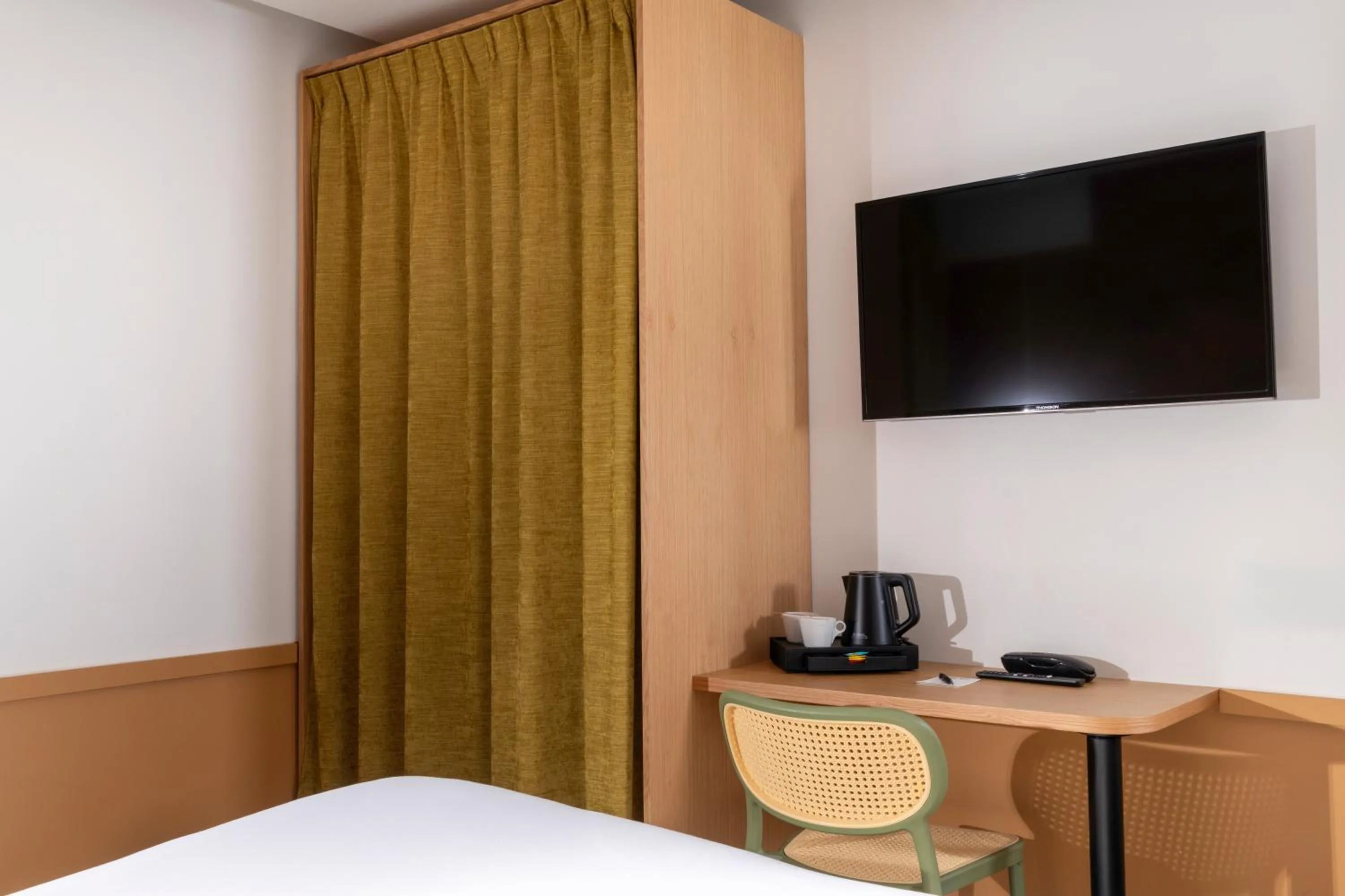 Bed in Hôtel WYLD Saint Germain