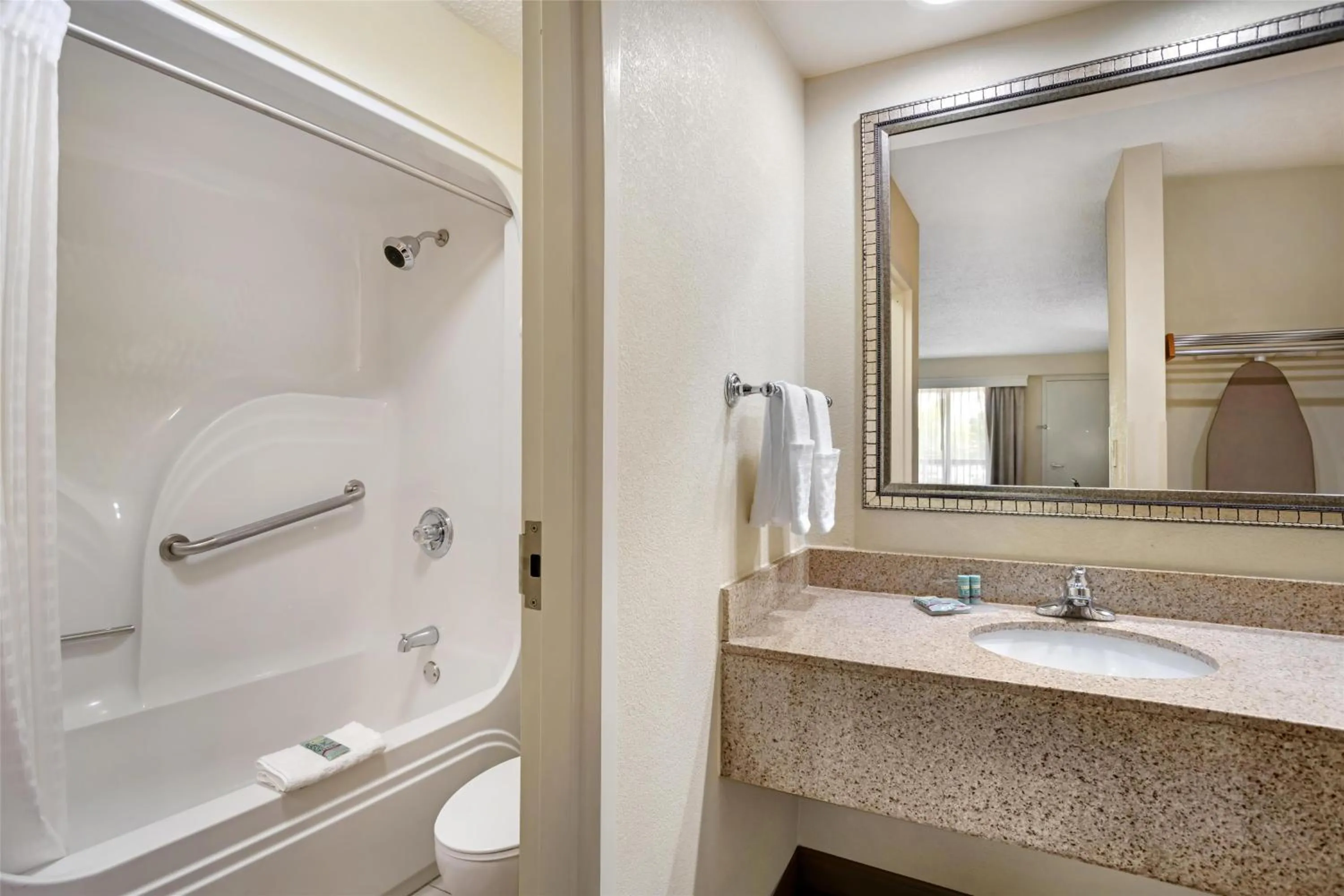 Bathroom in Best Western Inn & Suites Monroe