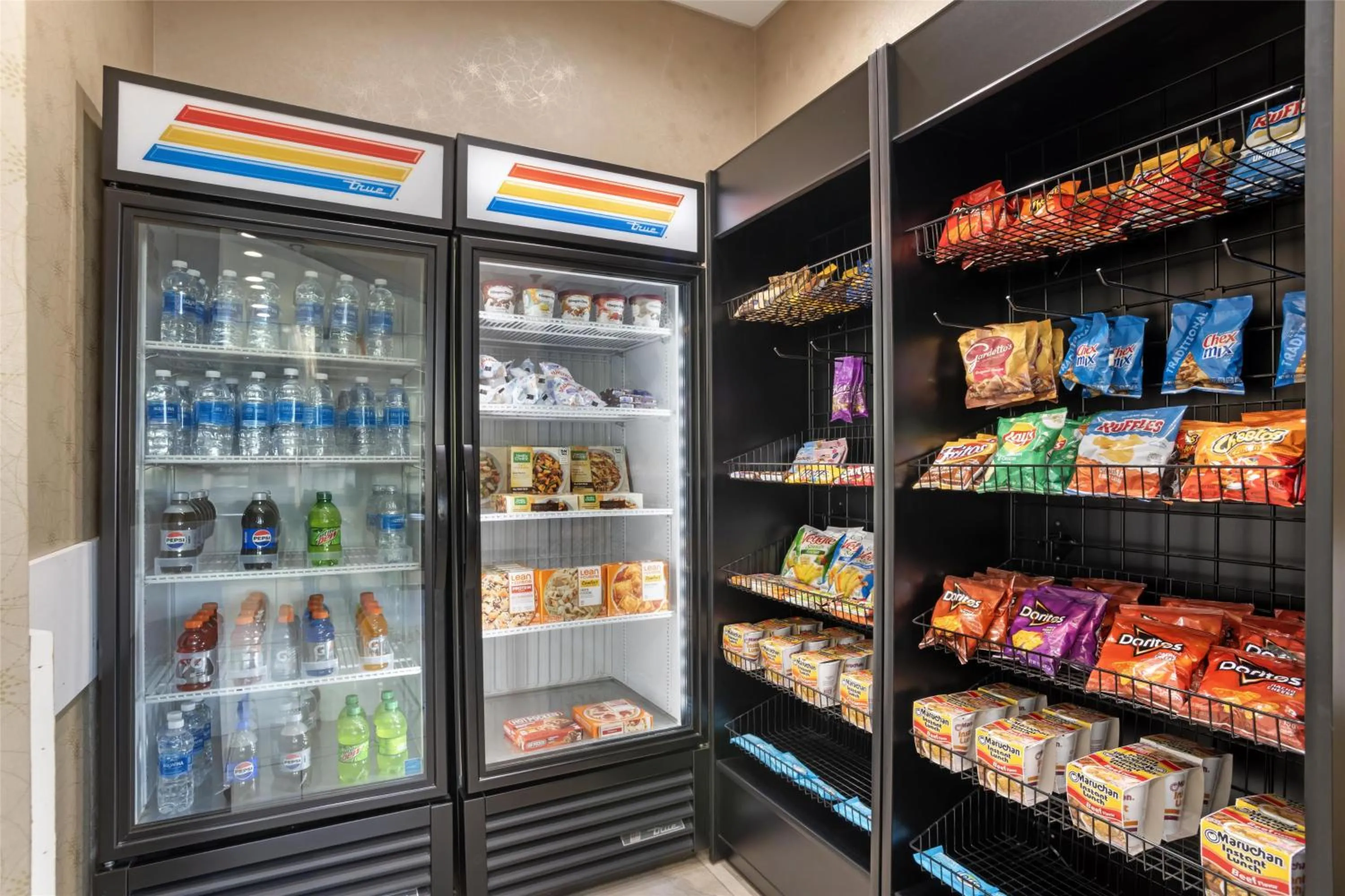 Food and drinks in Best Western Inn & Suites Monroe