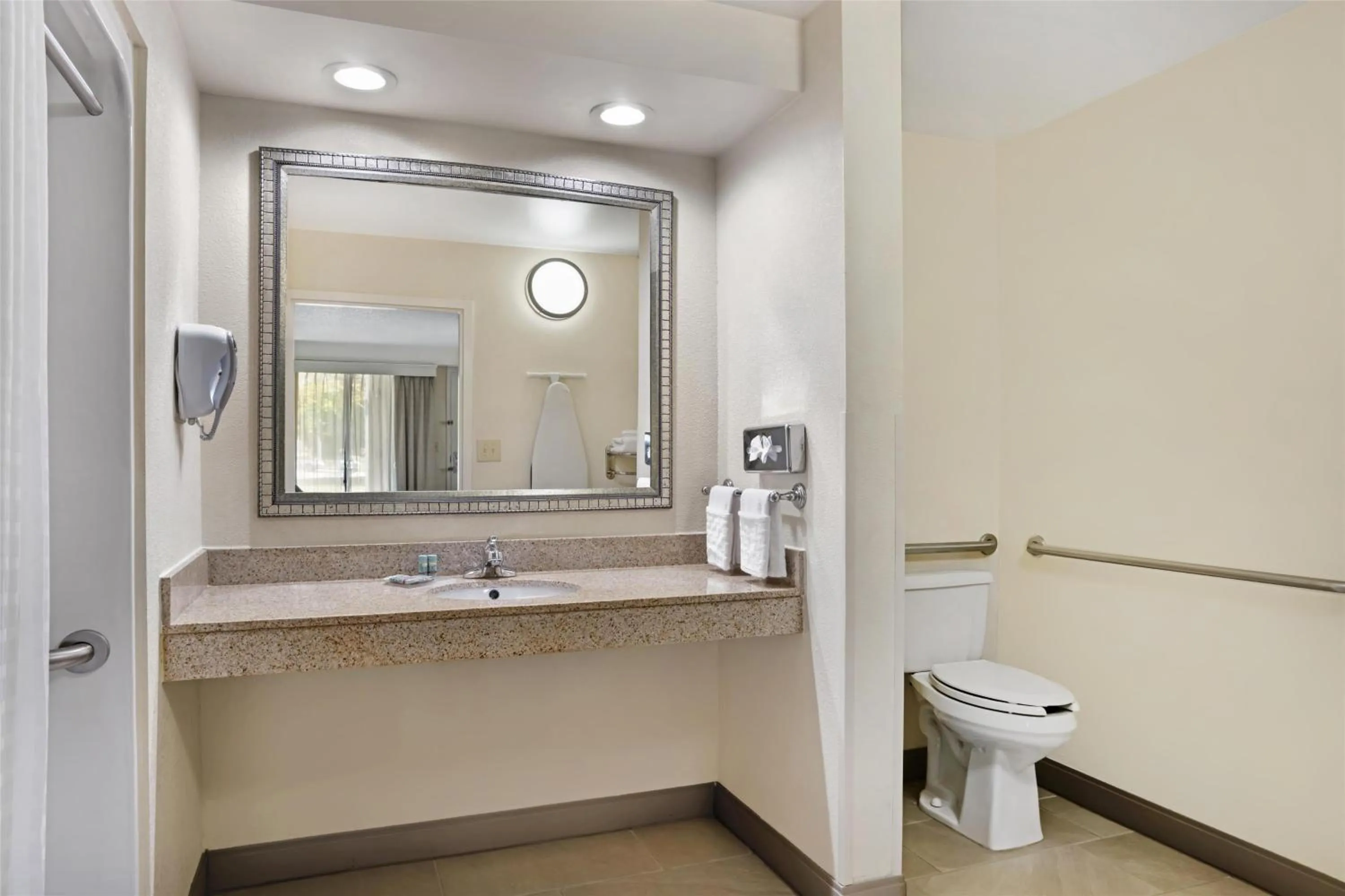 Bathroom in Best Western Inn & Suites Monroe