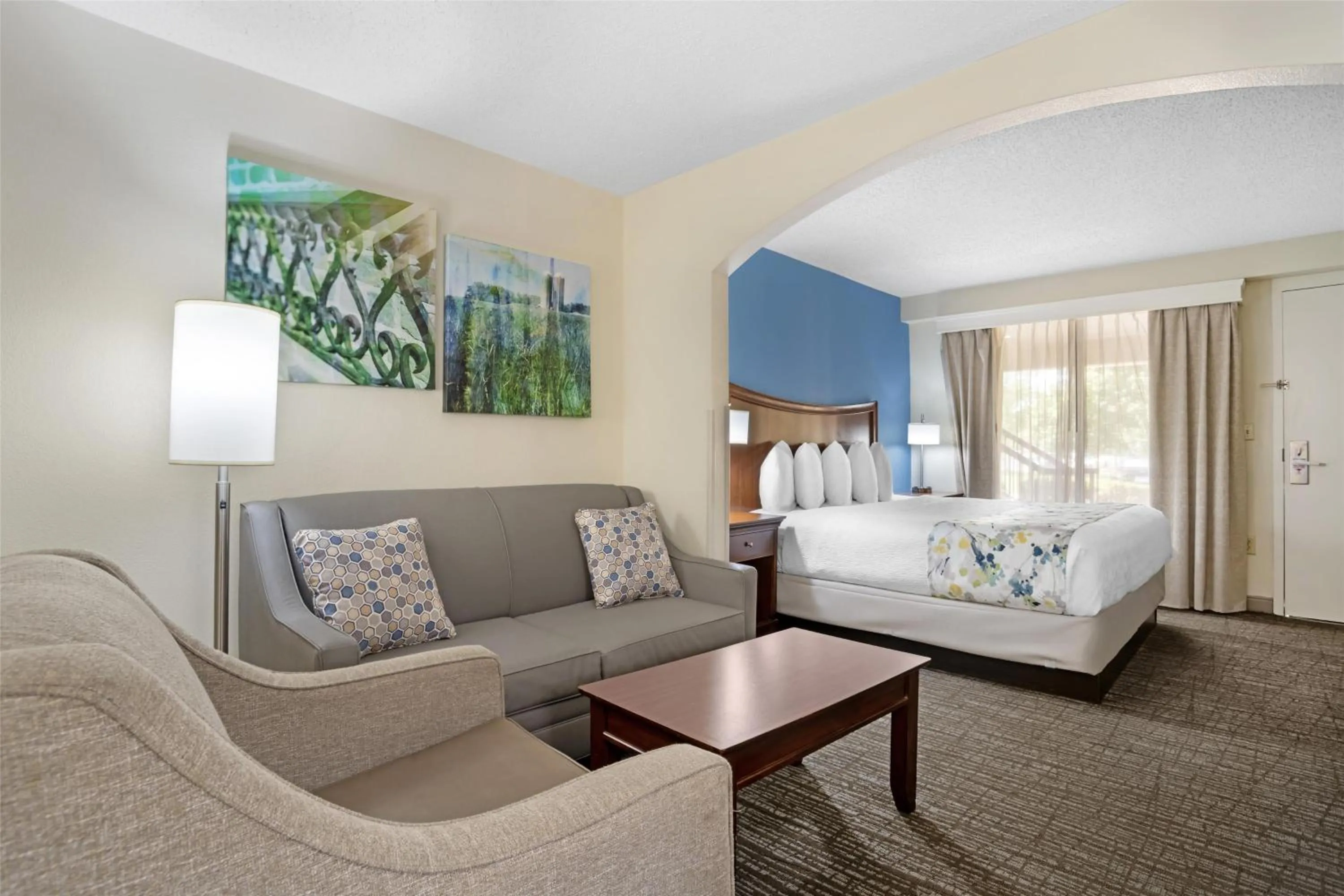 Bedroom, Bed in Best Western Inn & Suites Monroe