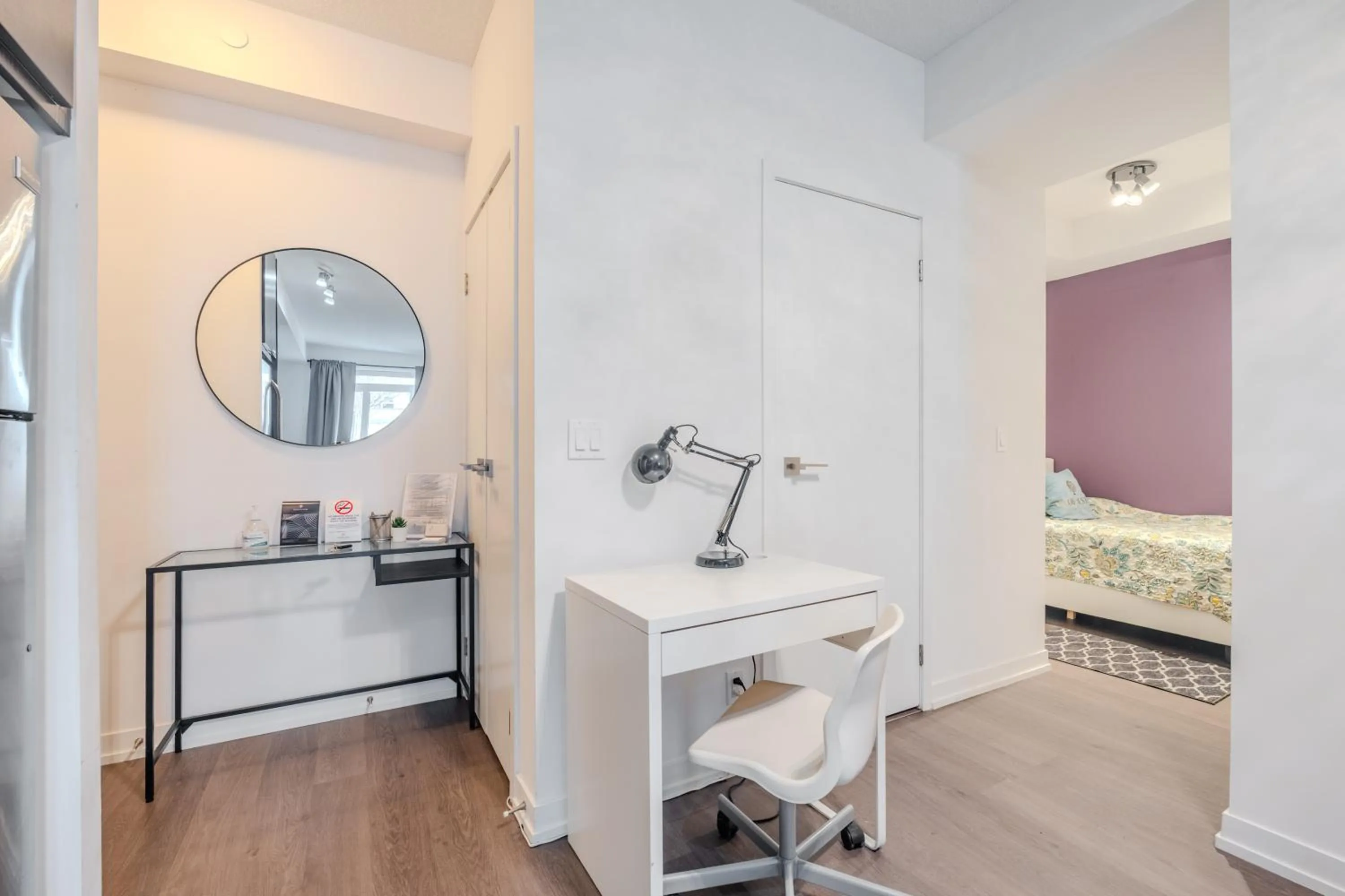 Bedroom in Modern Lillian St Apartments by GLOBALSTAY