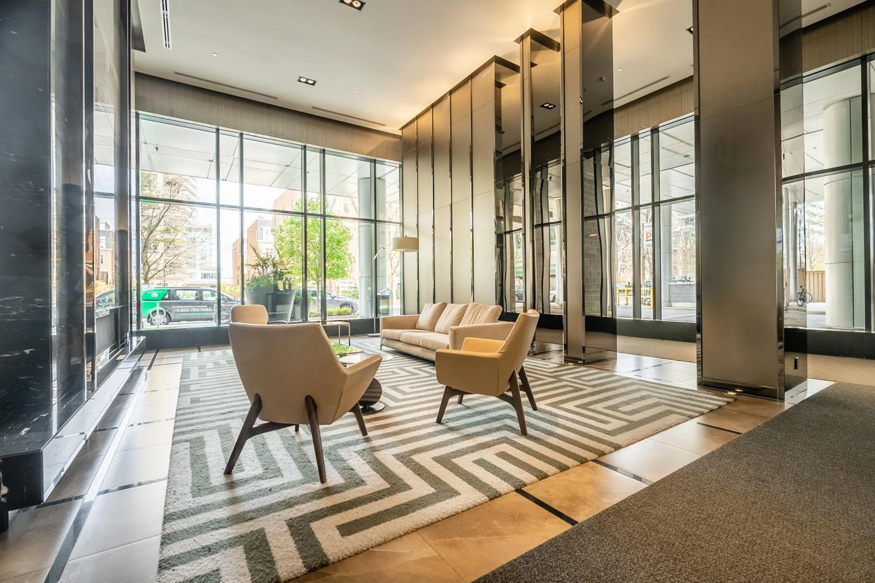 Lobby or reception in Modern Lillian St Apartments by GLOBALSTAY