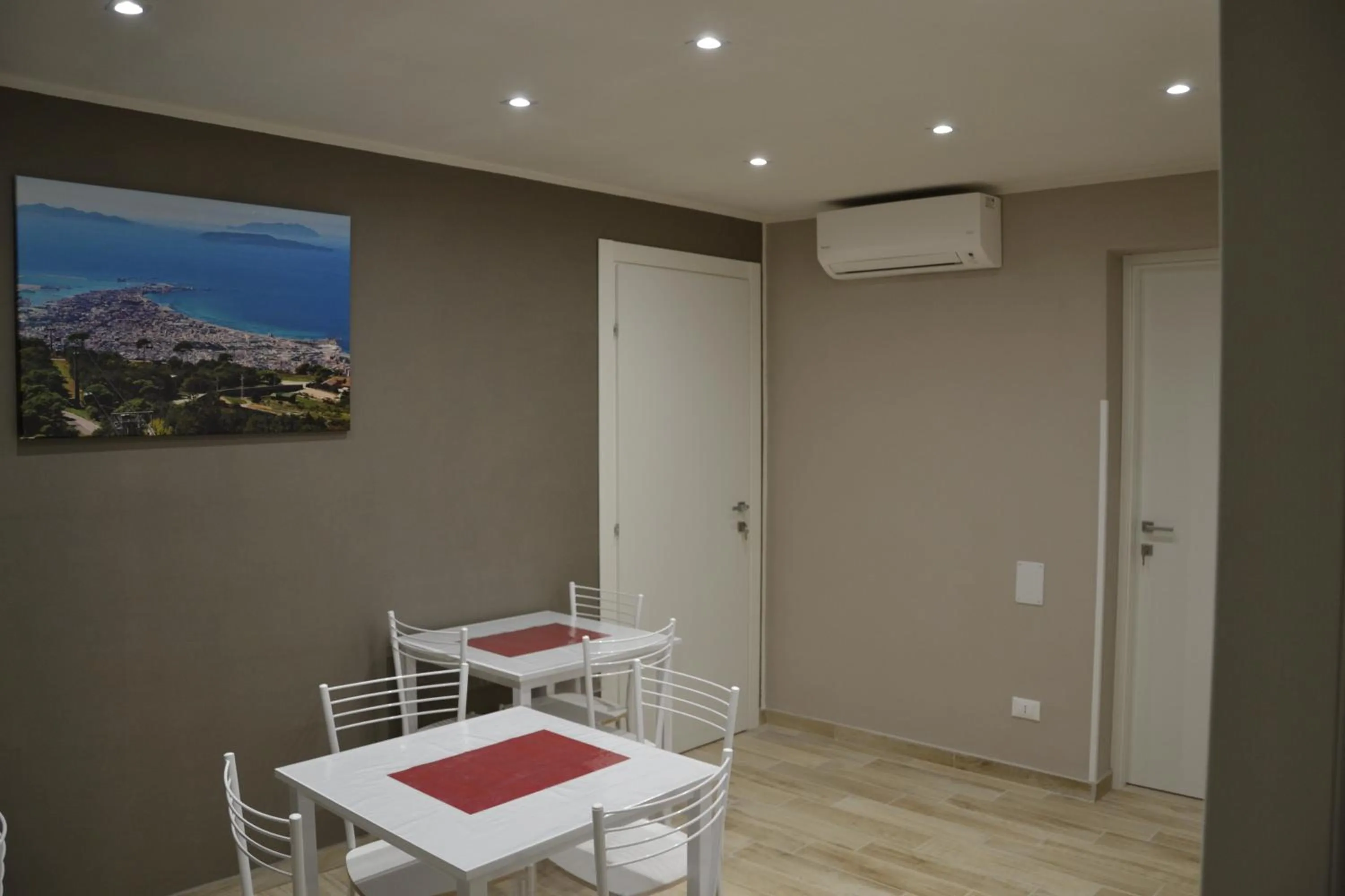 Dining area in B&B Stella Maris Trapani Centro