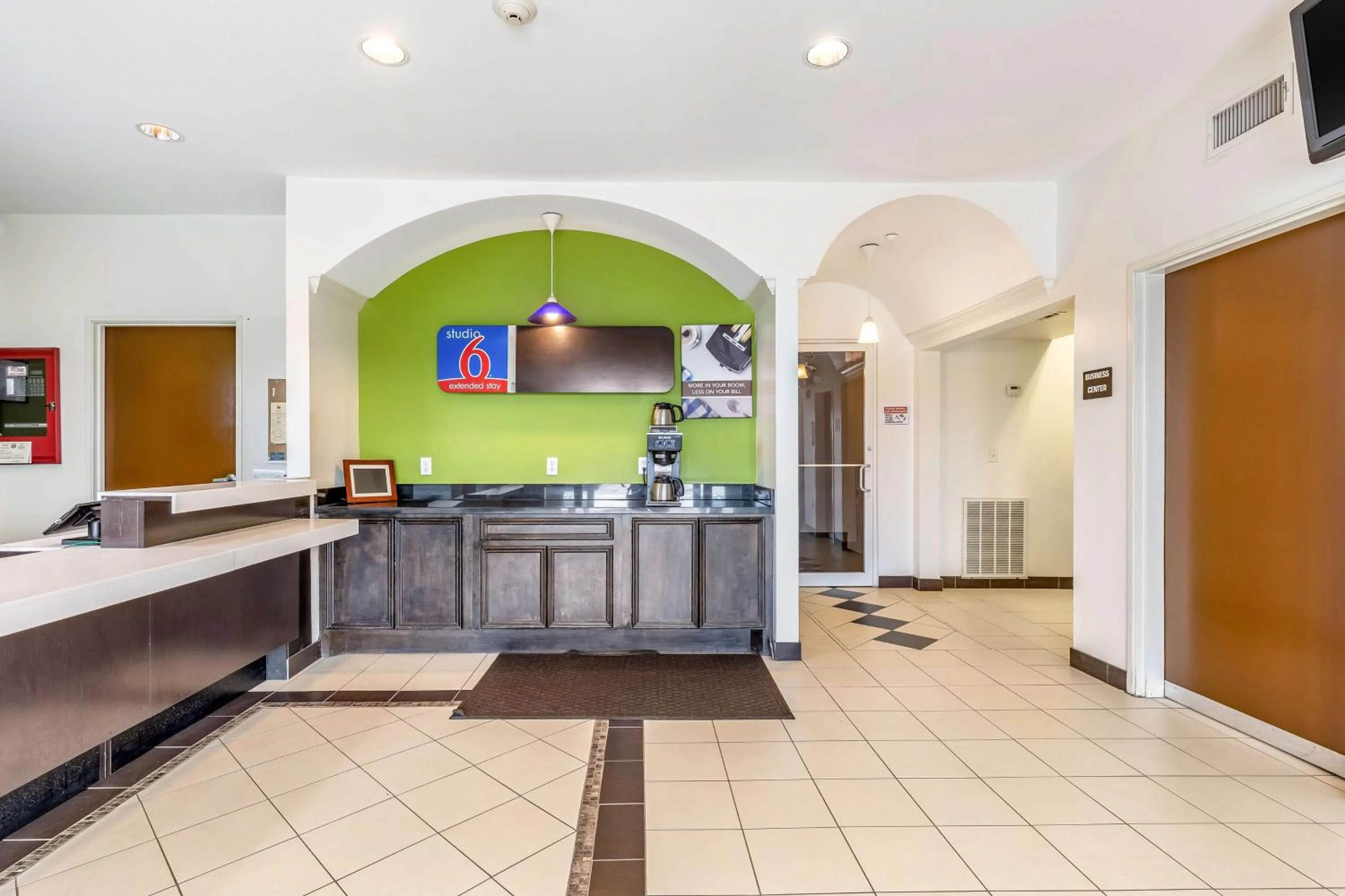 Lobby or reception in Studio 6-Orange, TX