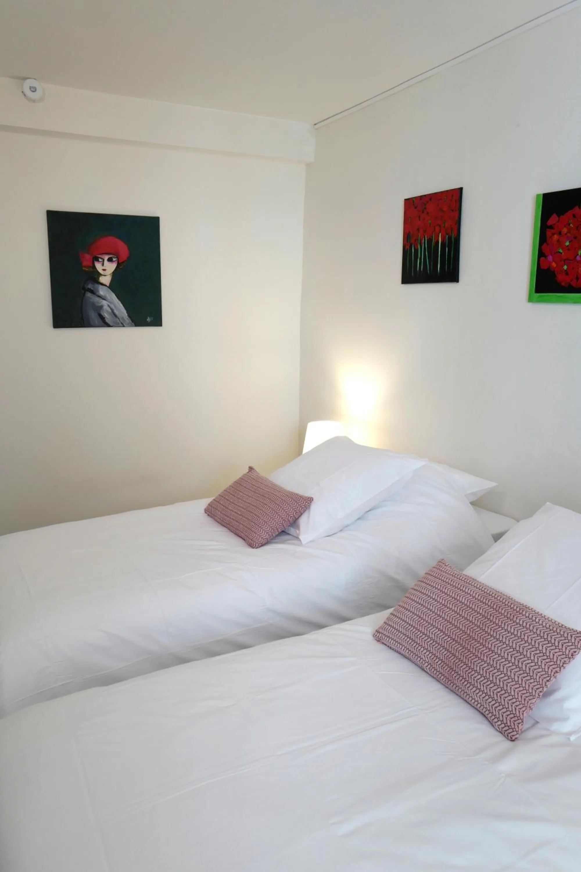 Bedroom, Bed in Hotel De Ma Tante