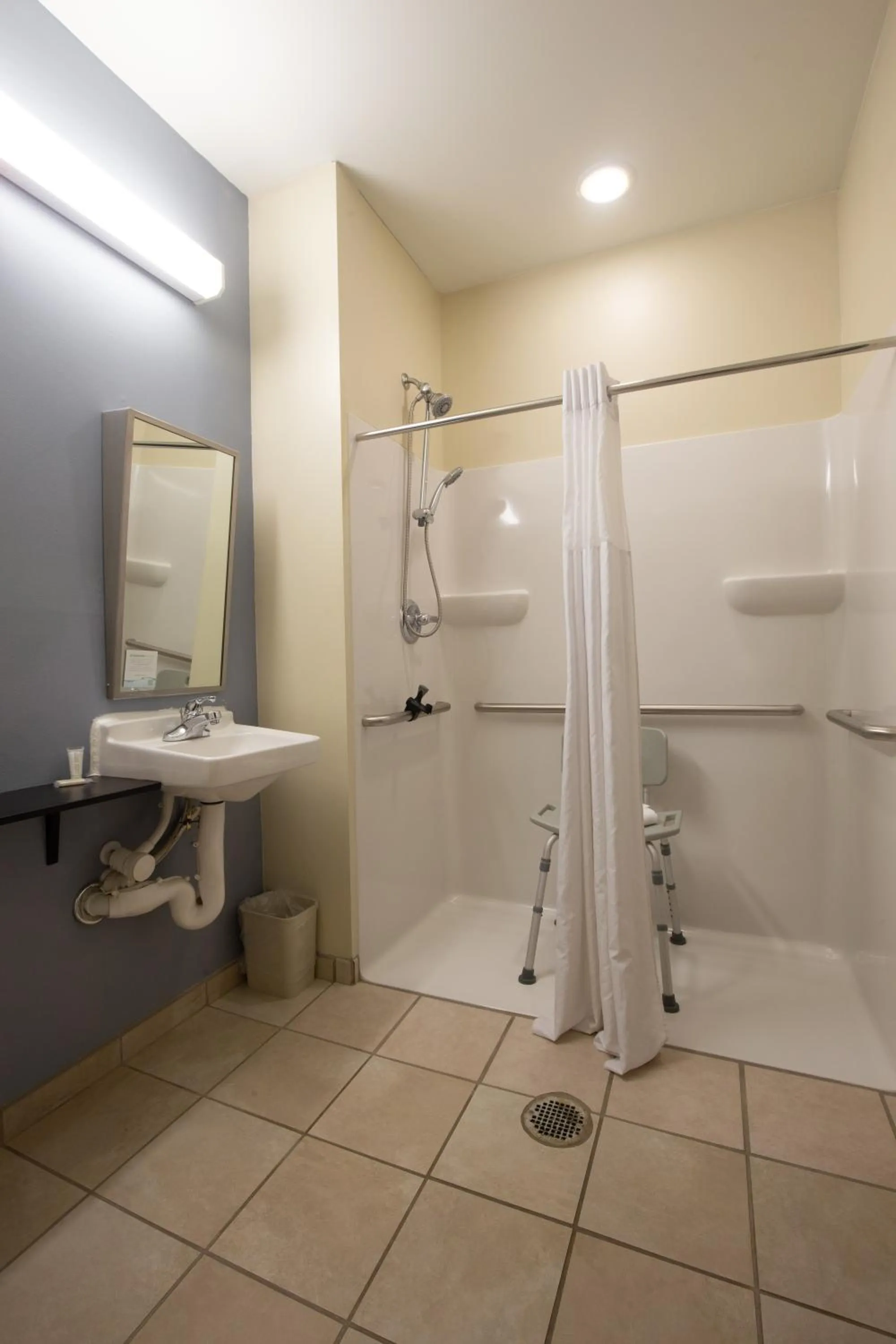 Shower in Microtel Inn & Suites by Wyndham Waynesburg