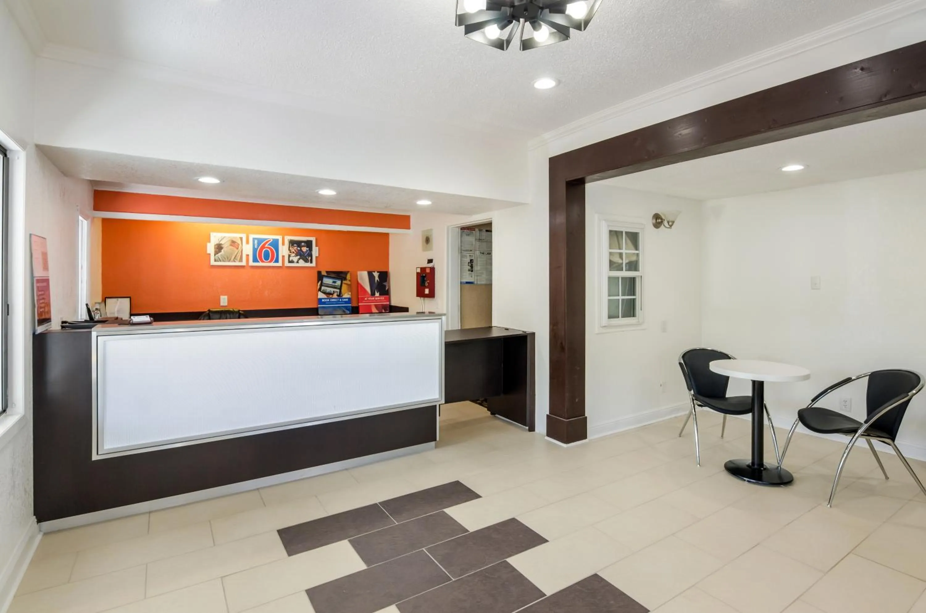 Lobby or reception in Motel 6-Salem, VA