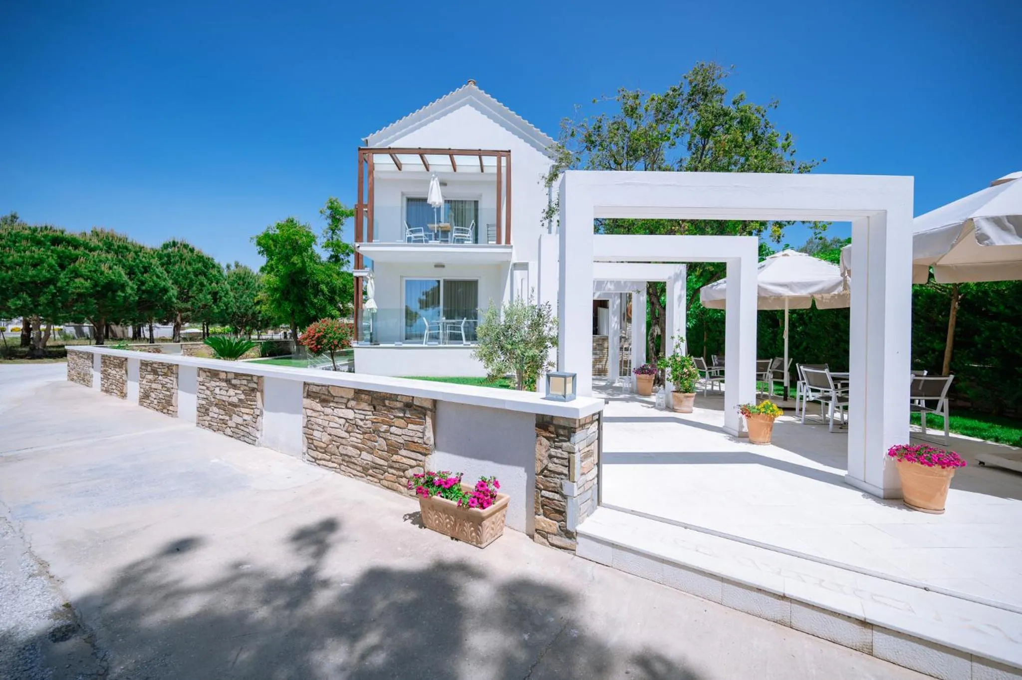 Property building in Sentimento