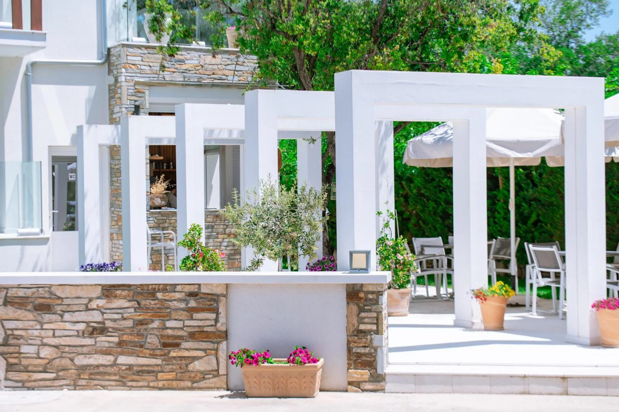 Property building in Sentimento