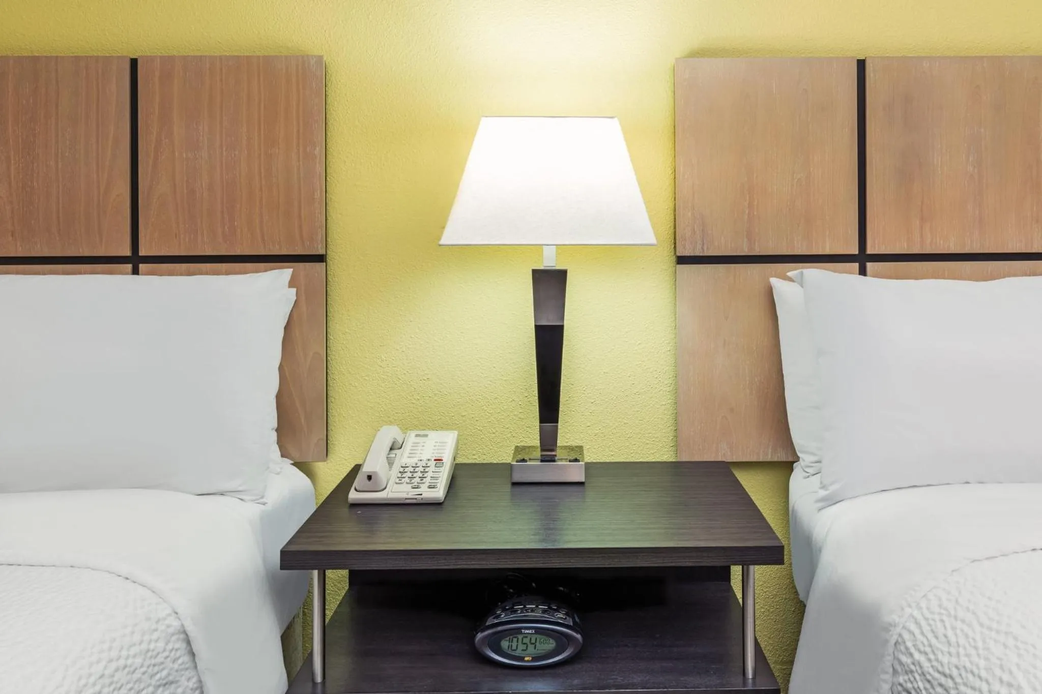 Photo of the whole room, Bed in Candlewood Suites Tyler by IHG