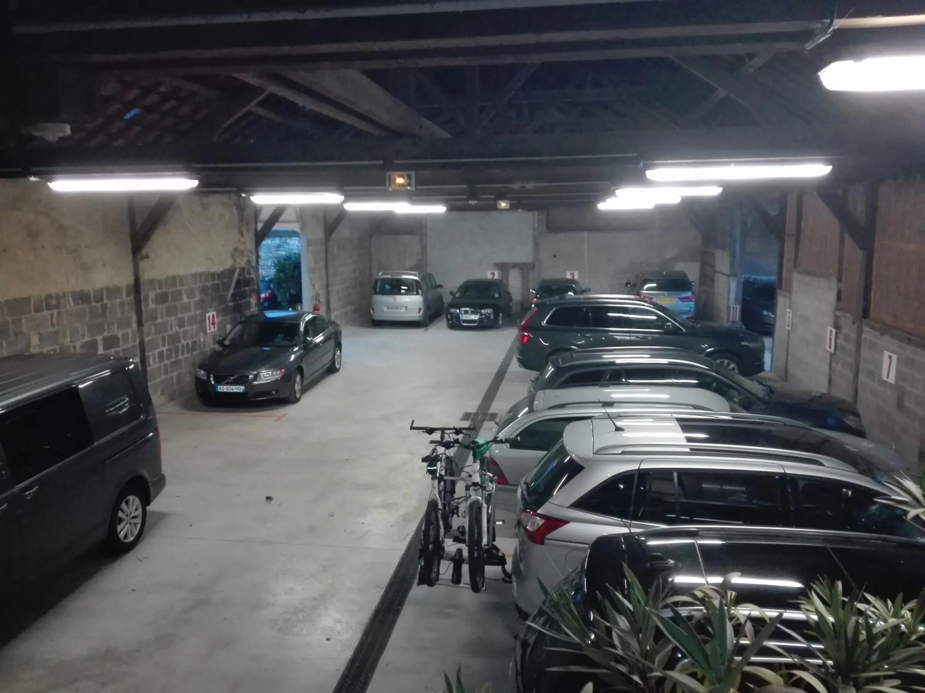 Parking in Beaune Hôtel