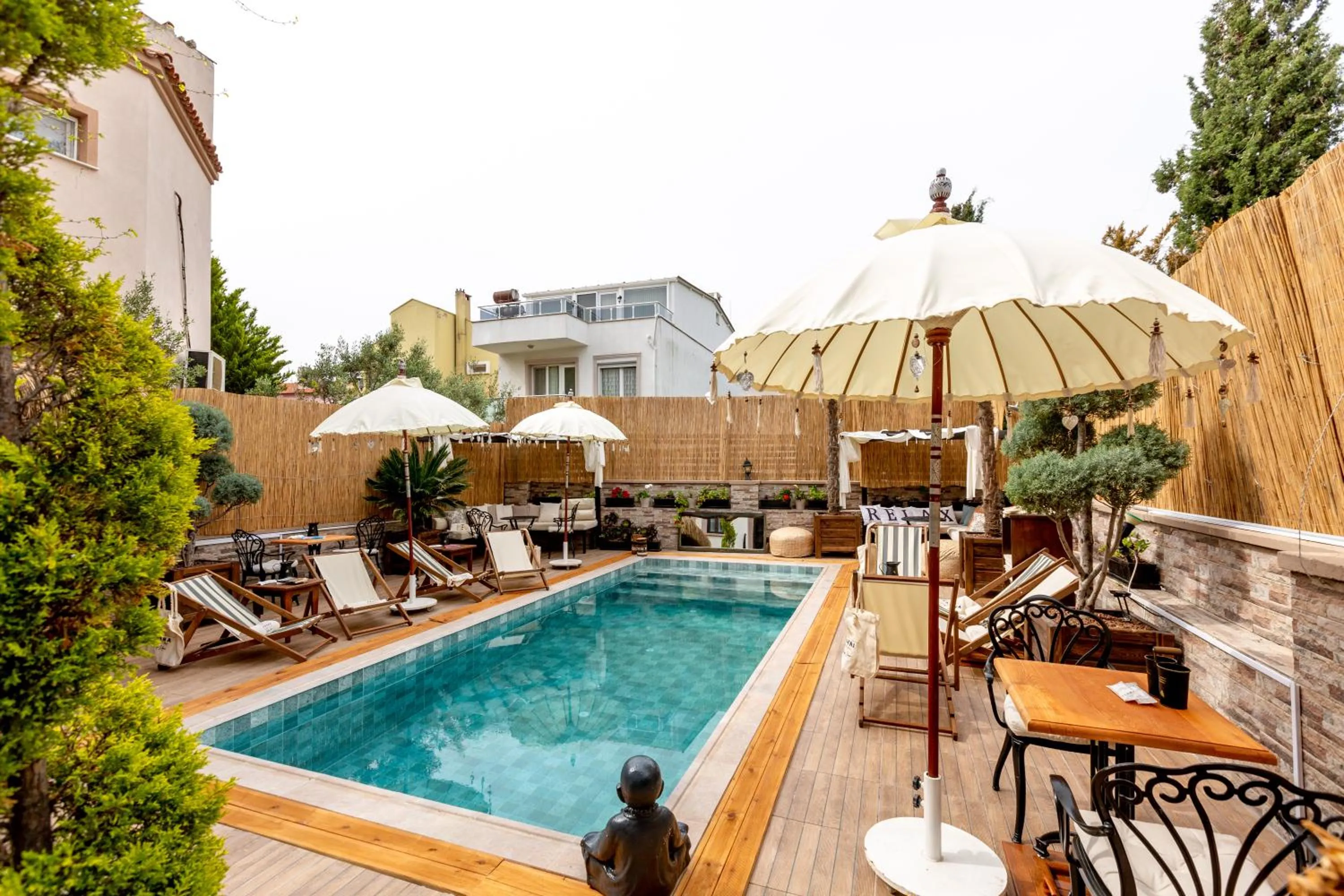 Swimming pool in Parna Hotel