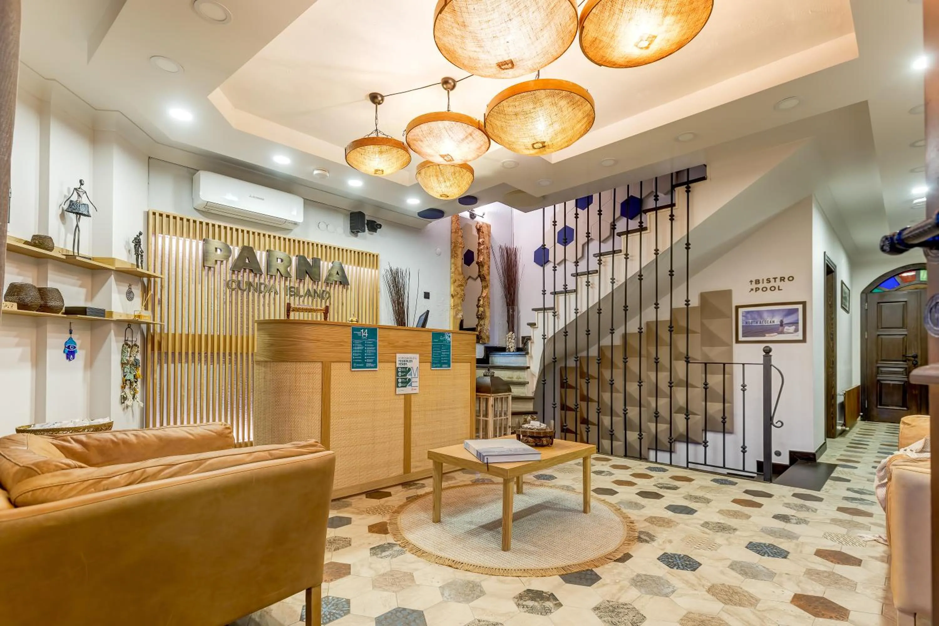 Lobby or reception in Parna Hotel