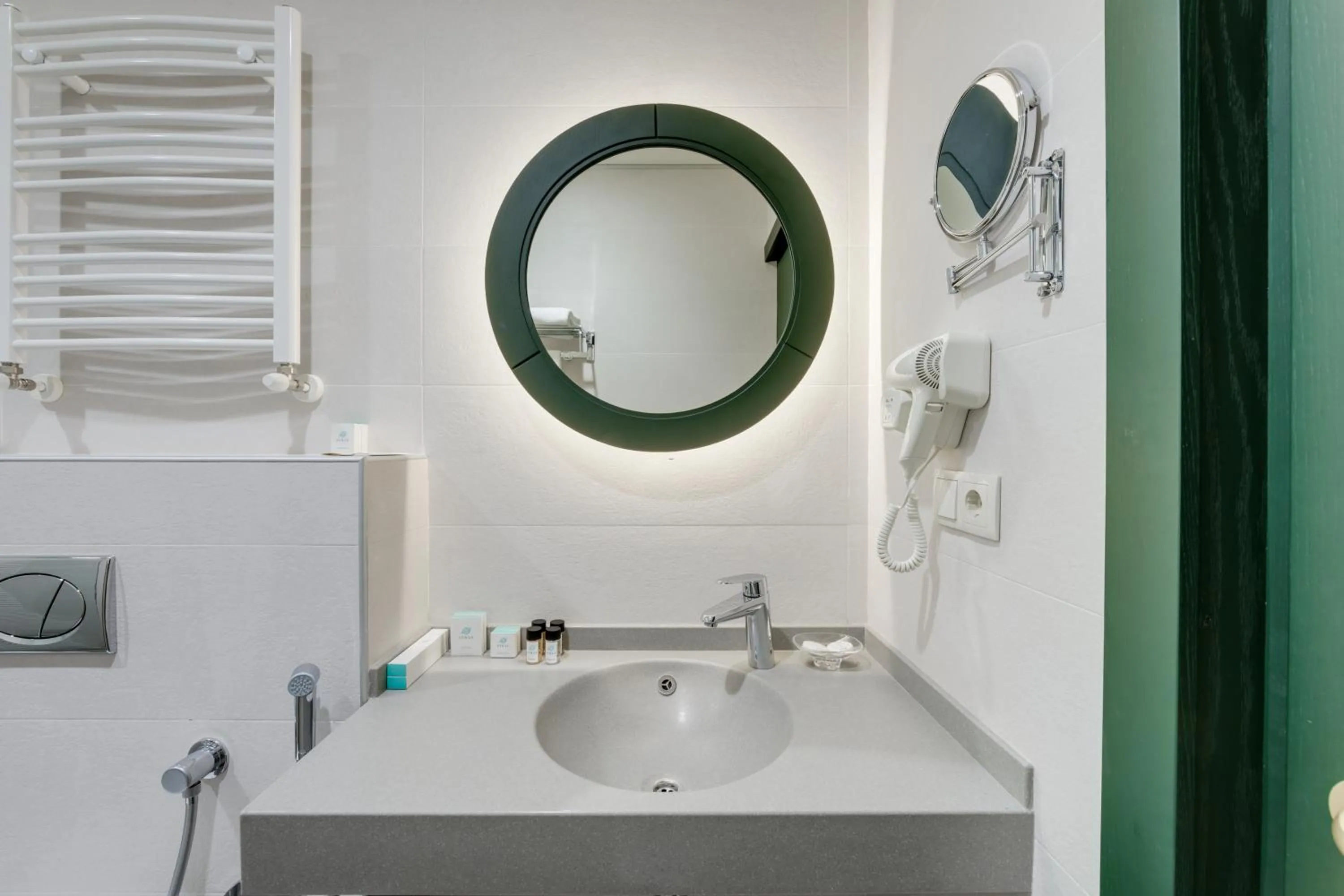 Toilet in Sole Palace