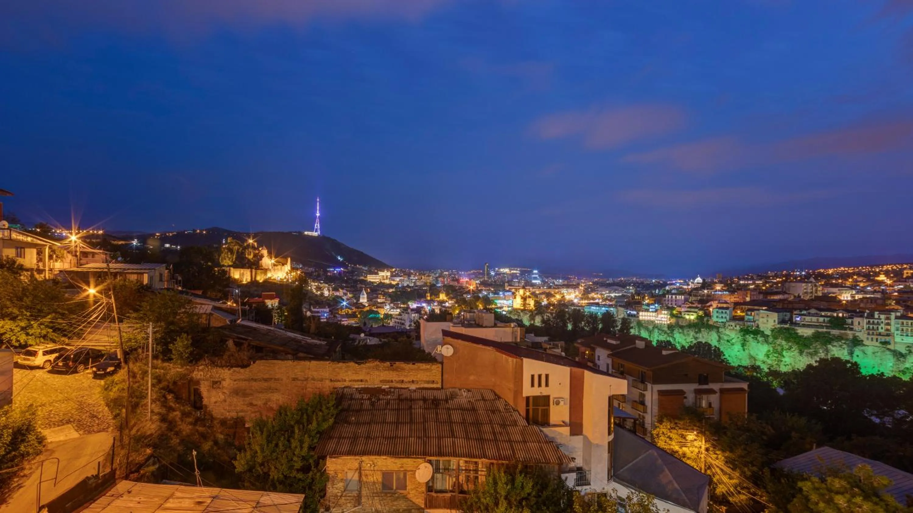 Neighbourhood in Sole Palace