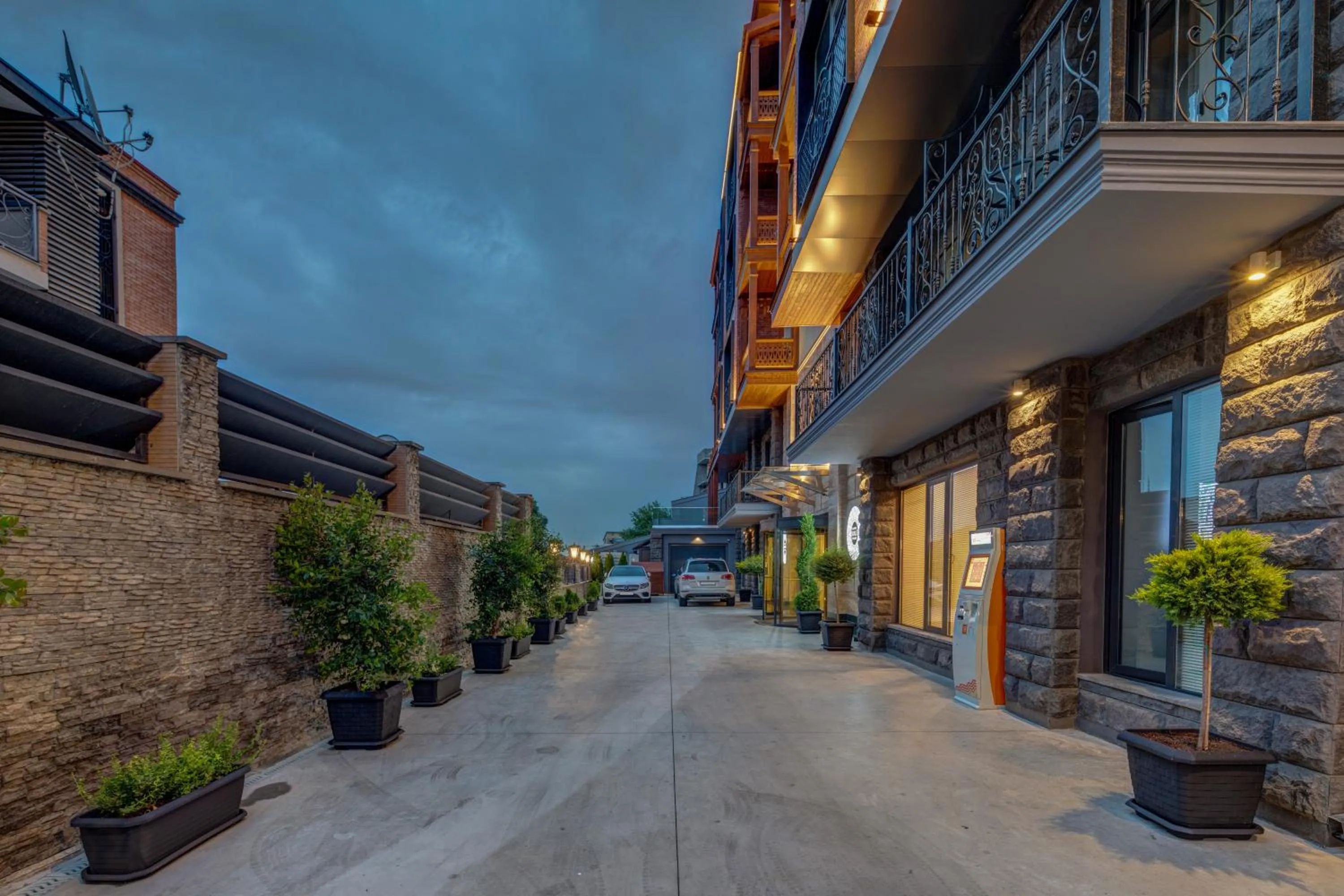 Facade/entrance in Sole Palace