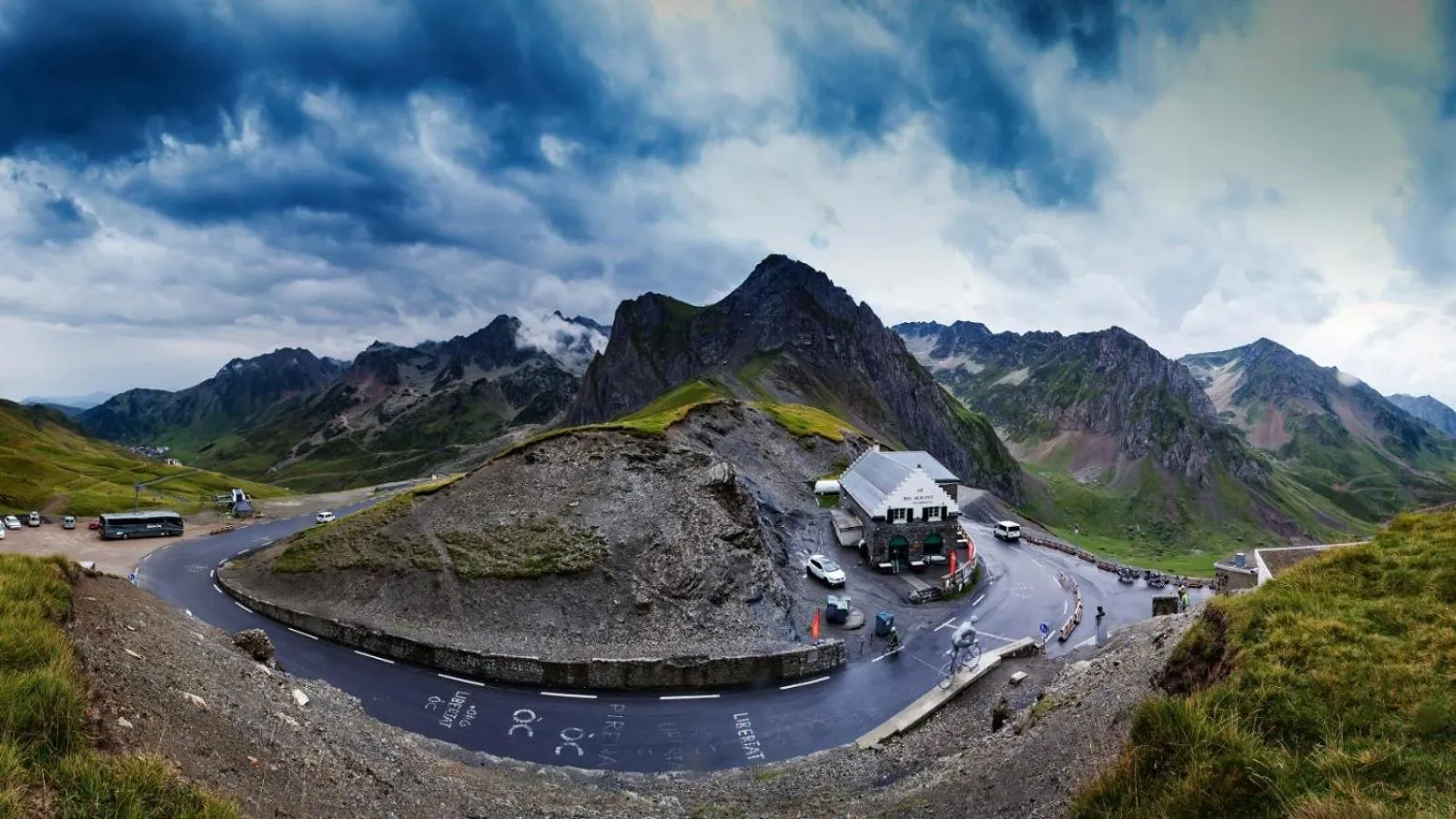 Cycling in Hôtel Roissy