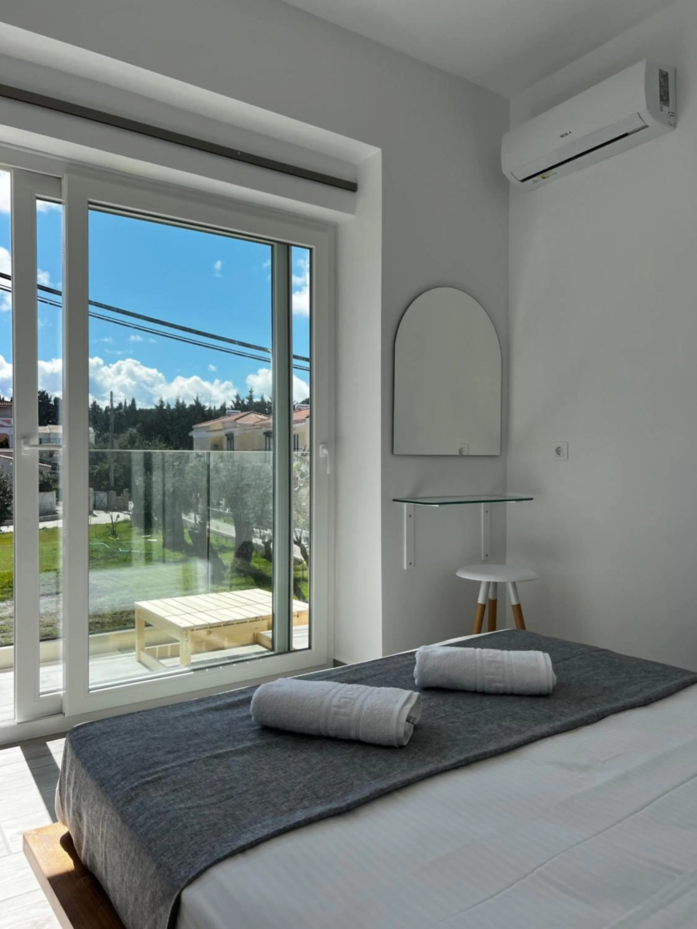 Bedroom, Bed in Greco Mare