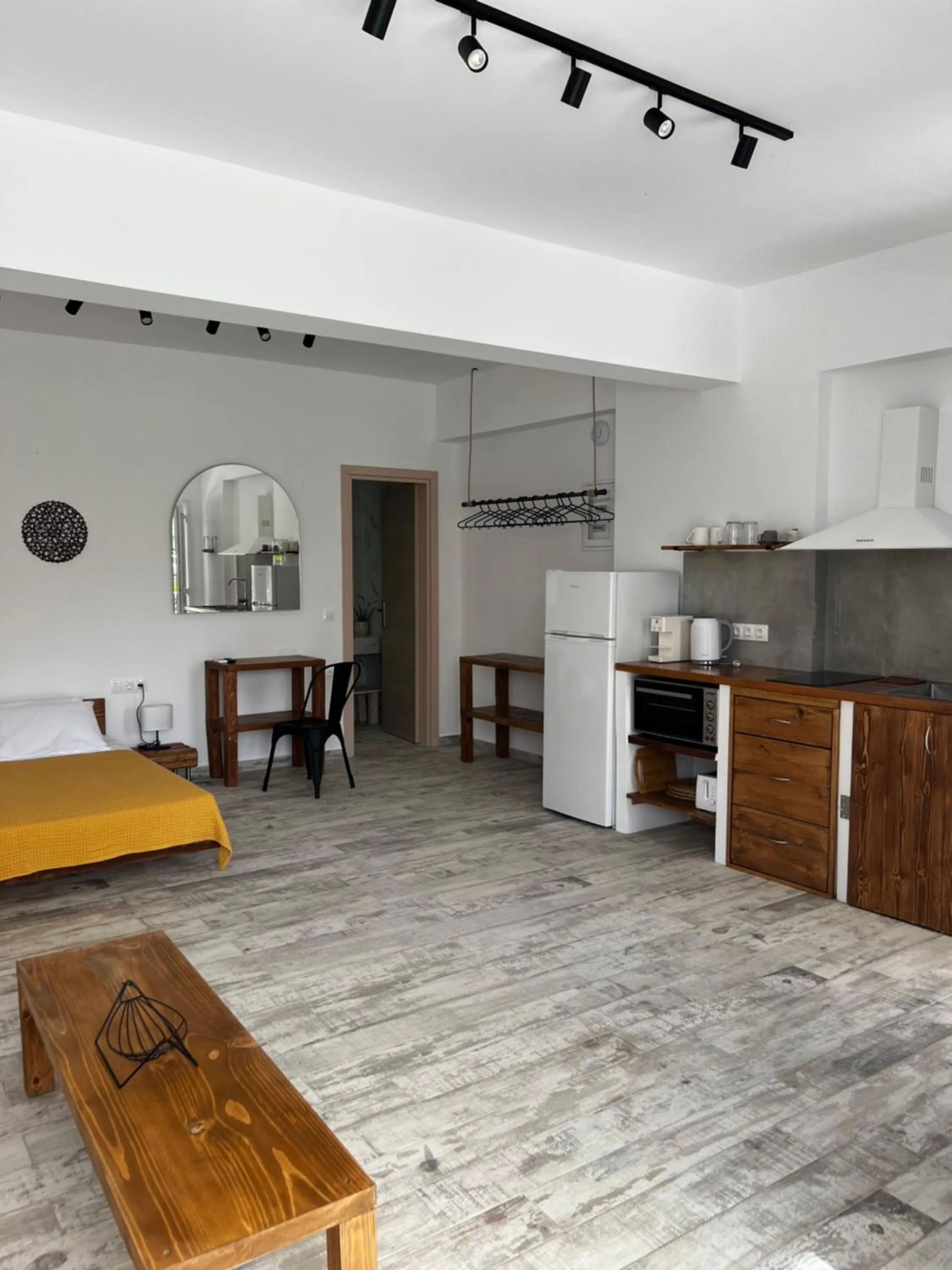 Photo of the whole room in Greco Mare