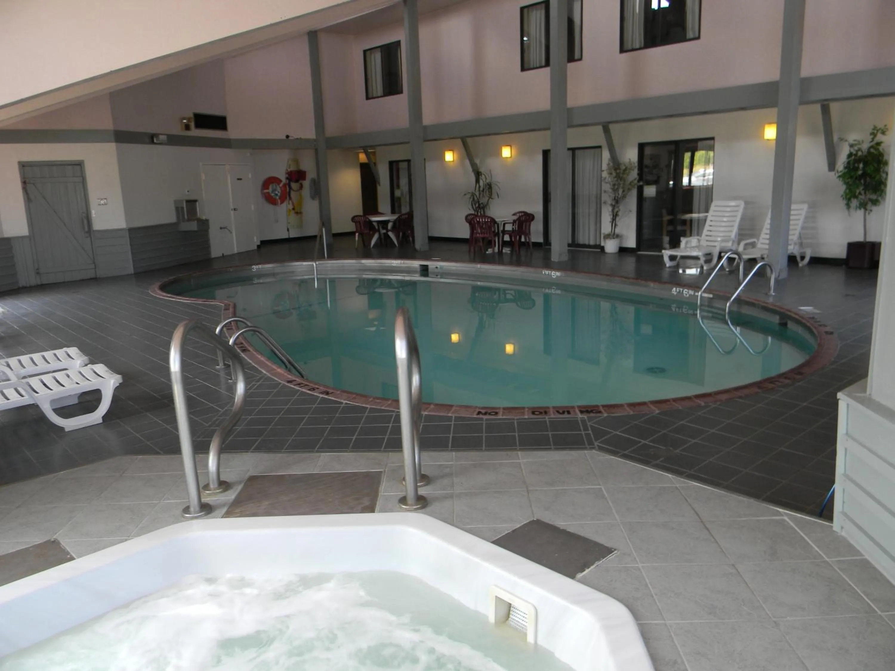Spa and wellness centre/facilities in Pictured Rocks Inn and Suites