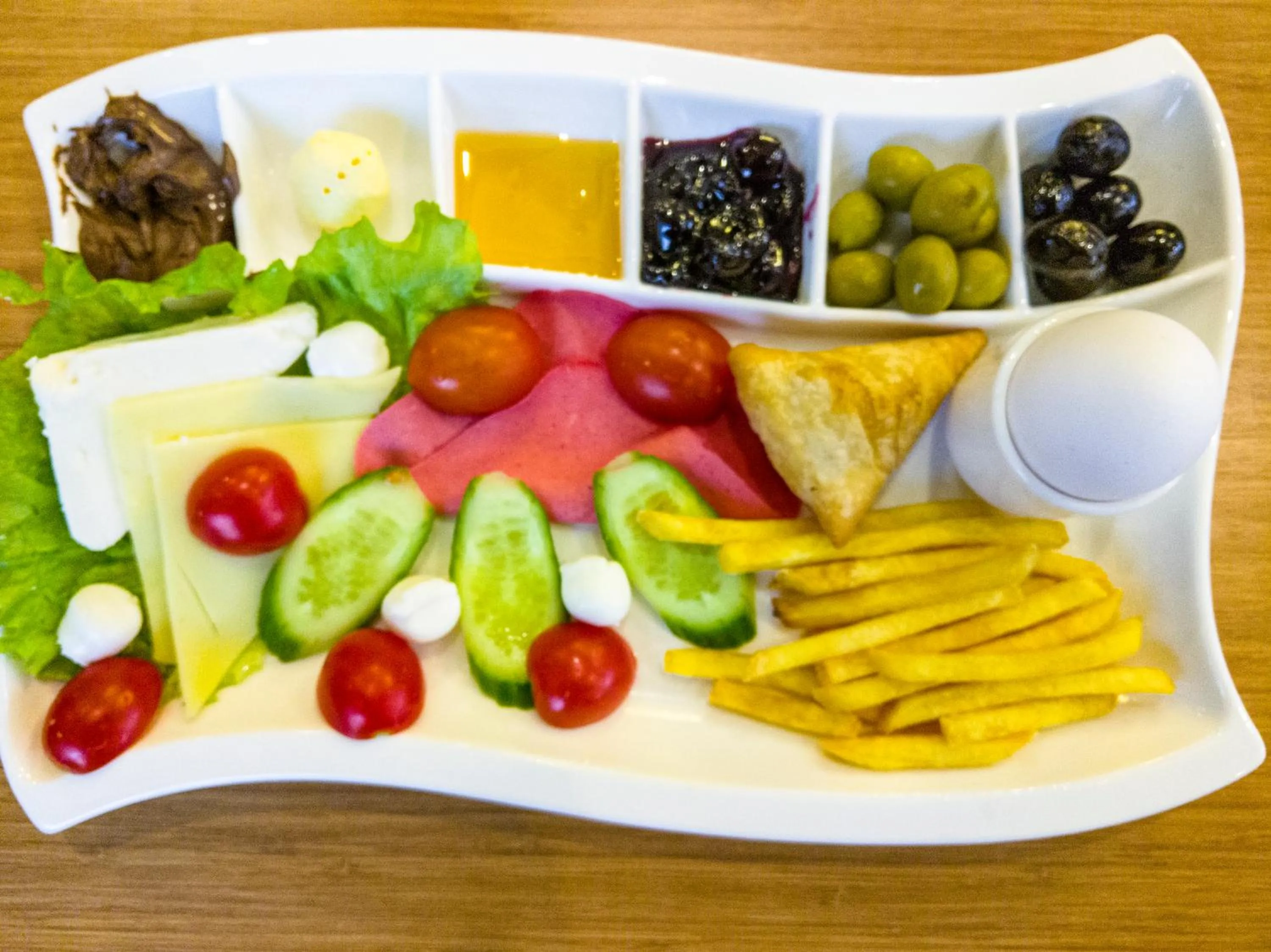 Food and drinks in Grand Elmira Suites