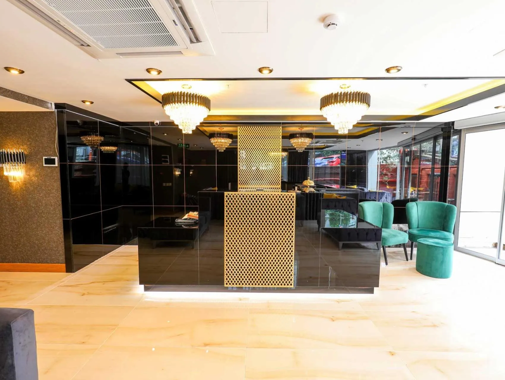 Lobby or reception in Grand Elmira Suites