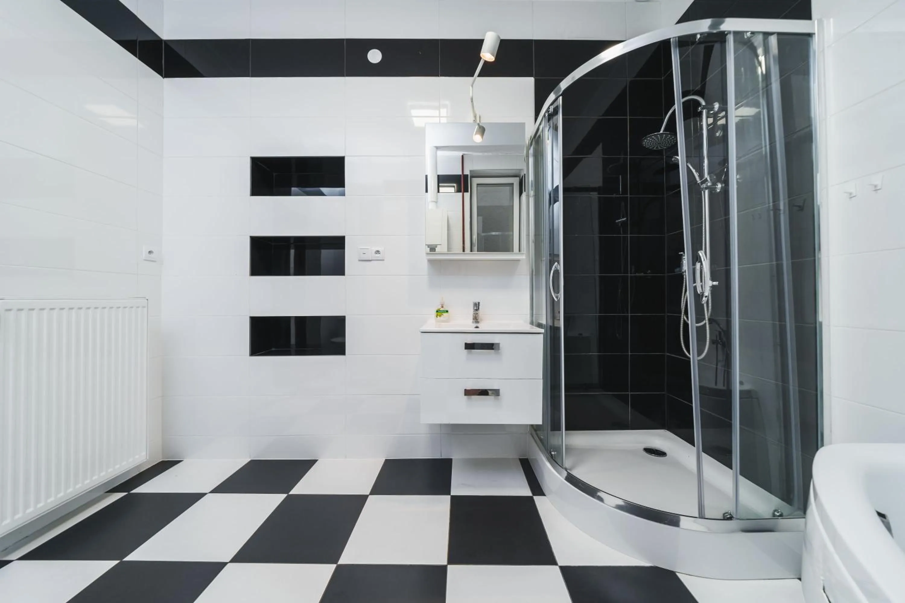 Shower in Barbakan Residence Old Town