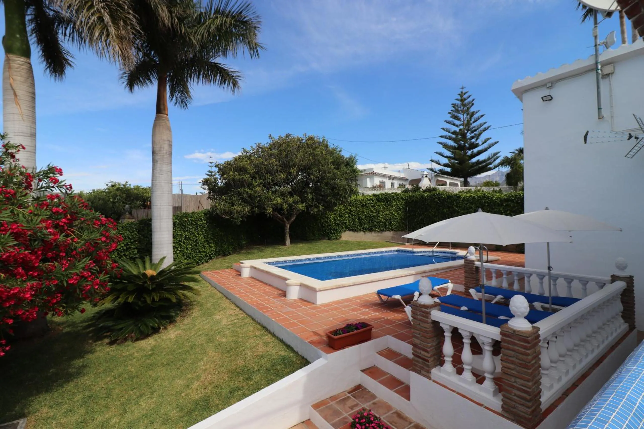Swimming pool in Villa el Romeral SpainSunRentals 1112