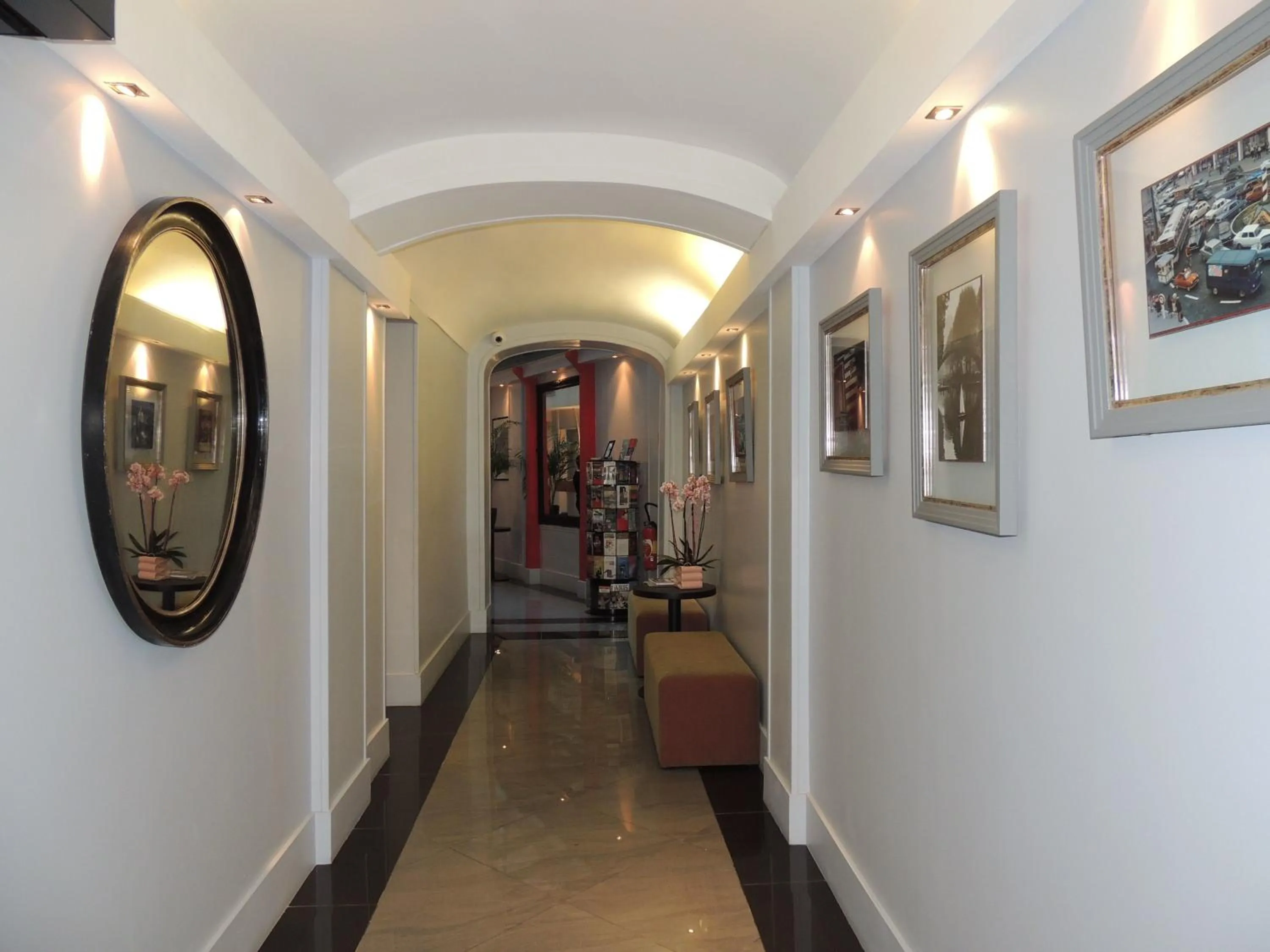 Lobby or reception in Hôtel Eden Opéra