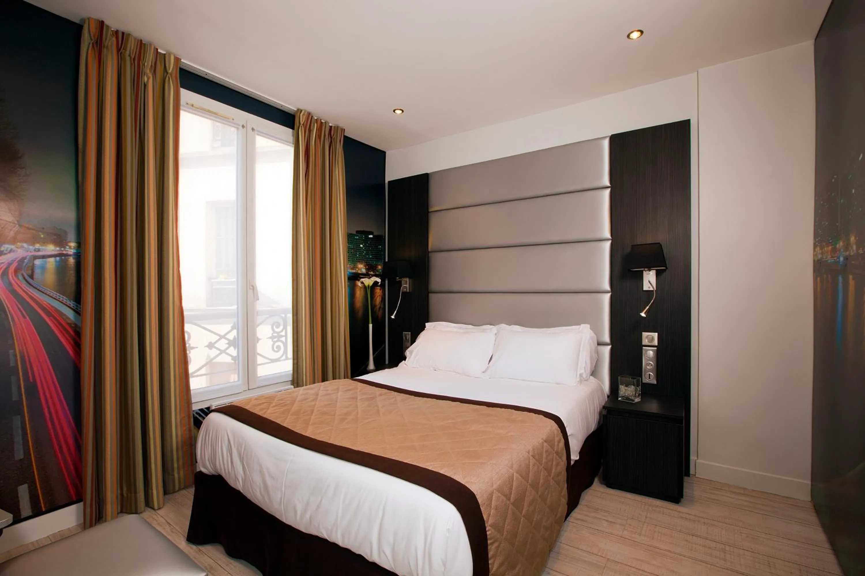 Bed in Hôtel Eden Opéra