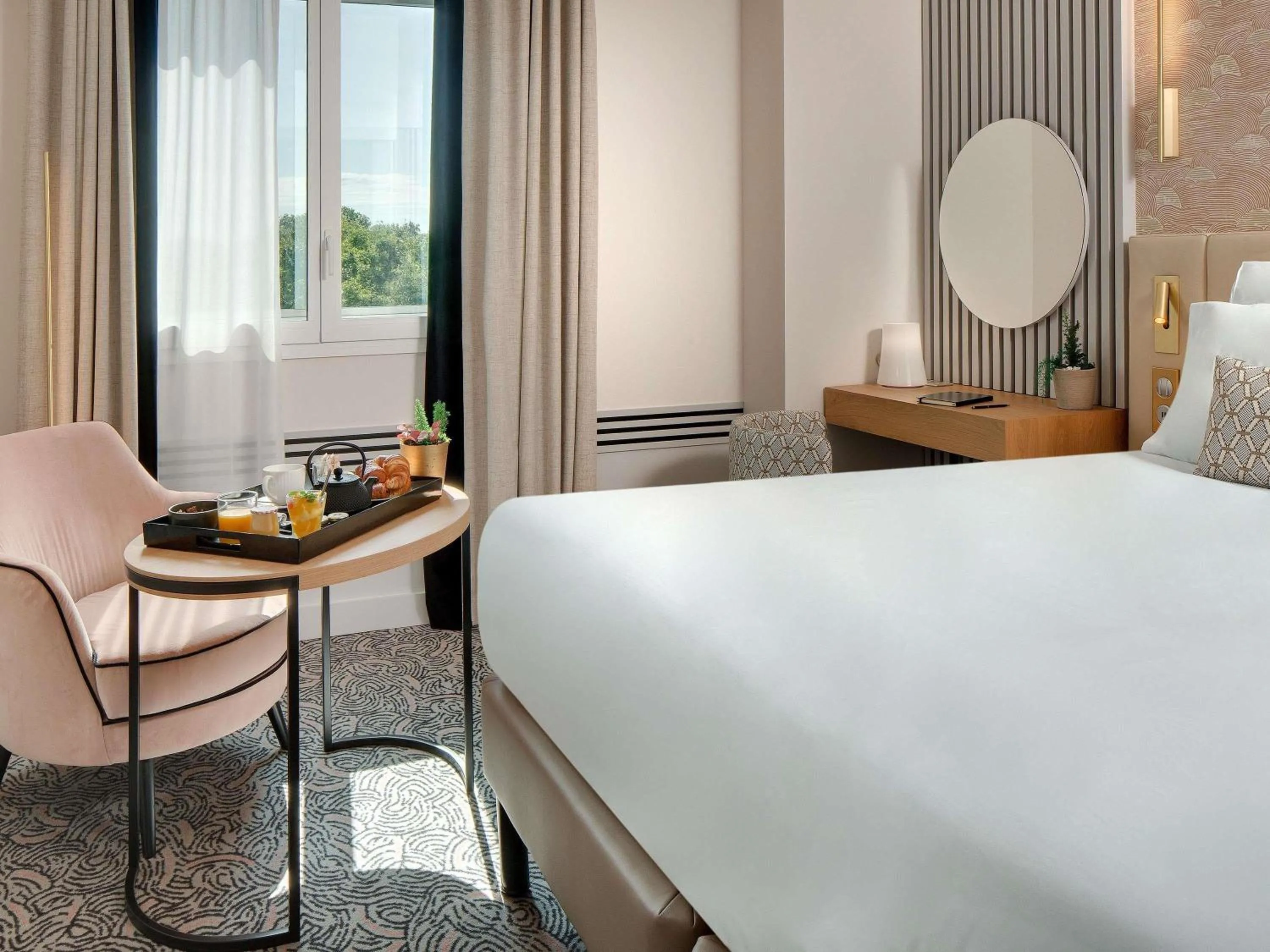 Bedroom, Bed in Pullman La Pléiade Montpellier Centre