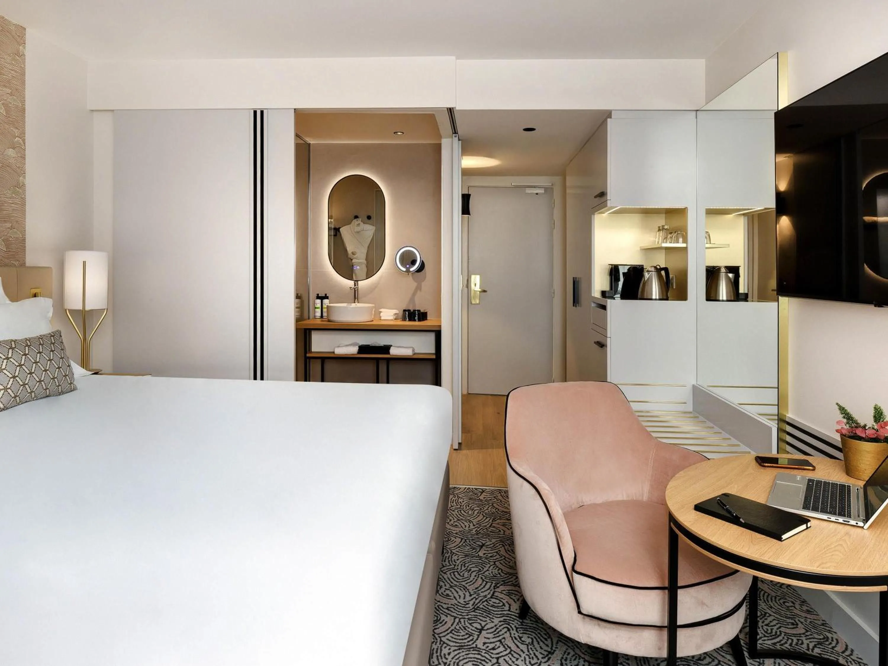 Bedroom, Bed in Pullman La Pléiade Montpellier Centre