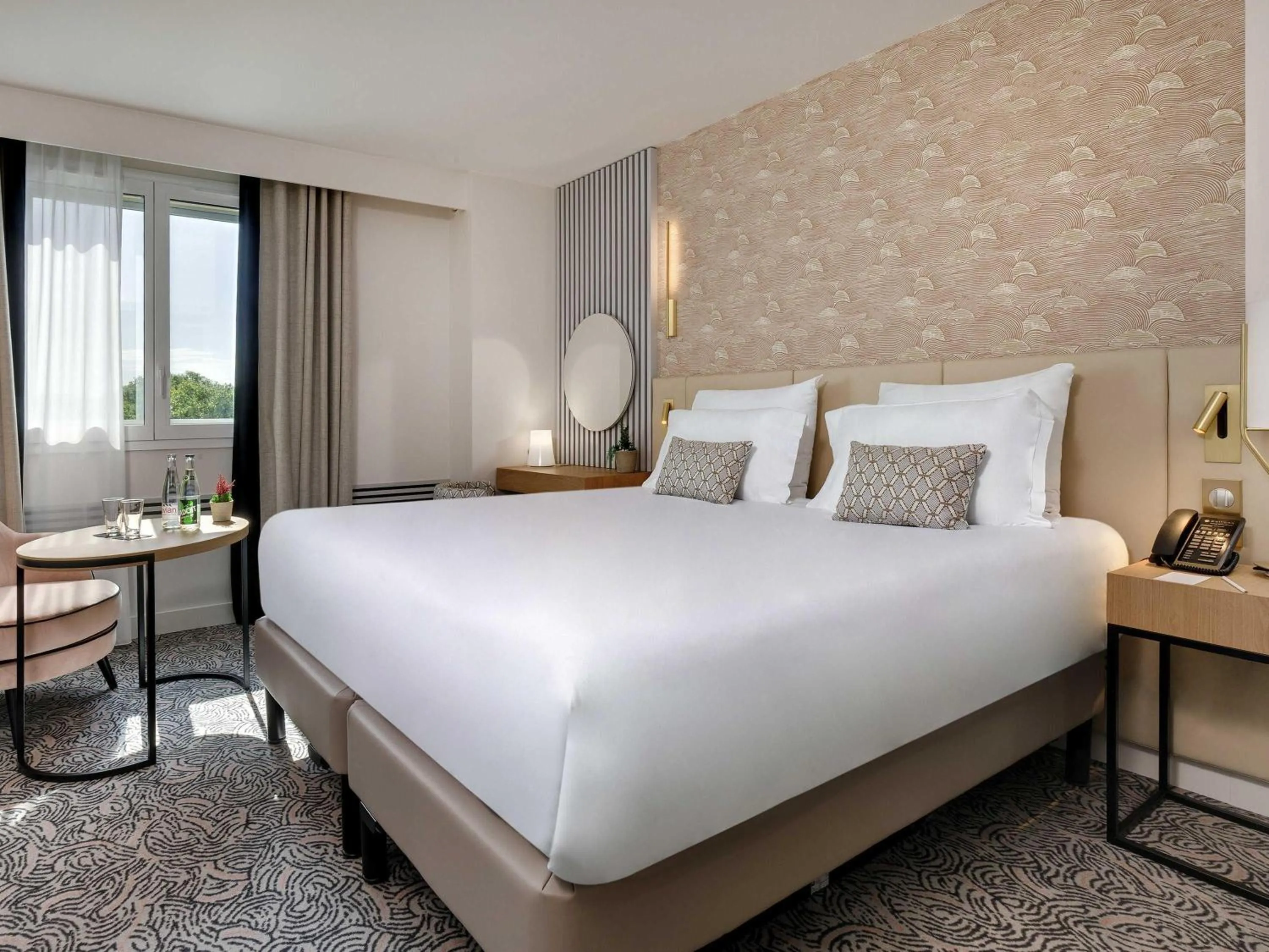 Bedroom, Bed in Pullman La Pléiade Montpellier Centre