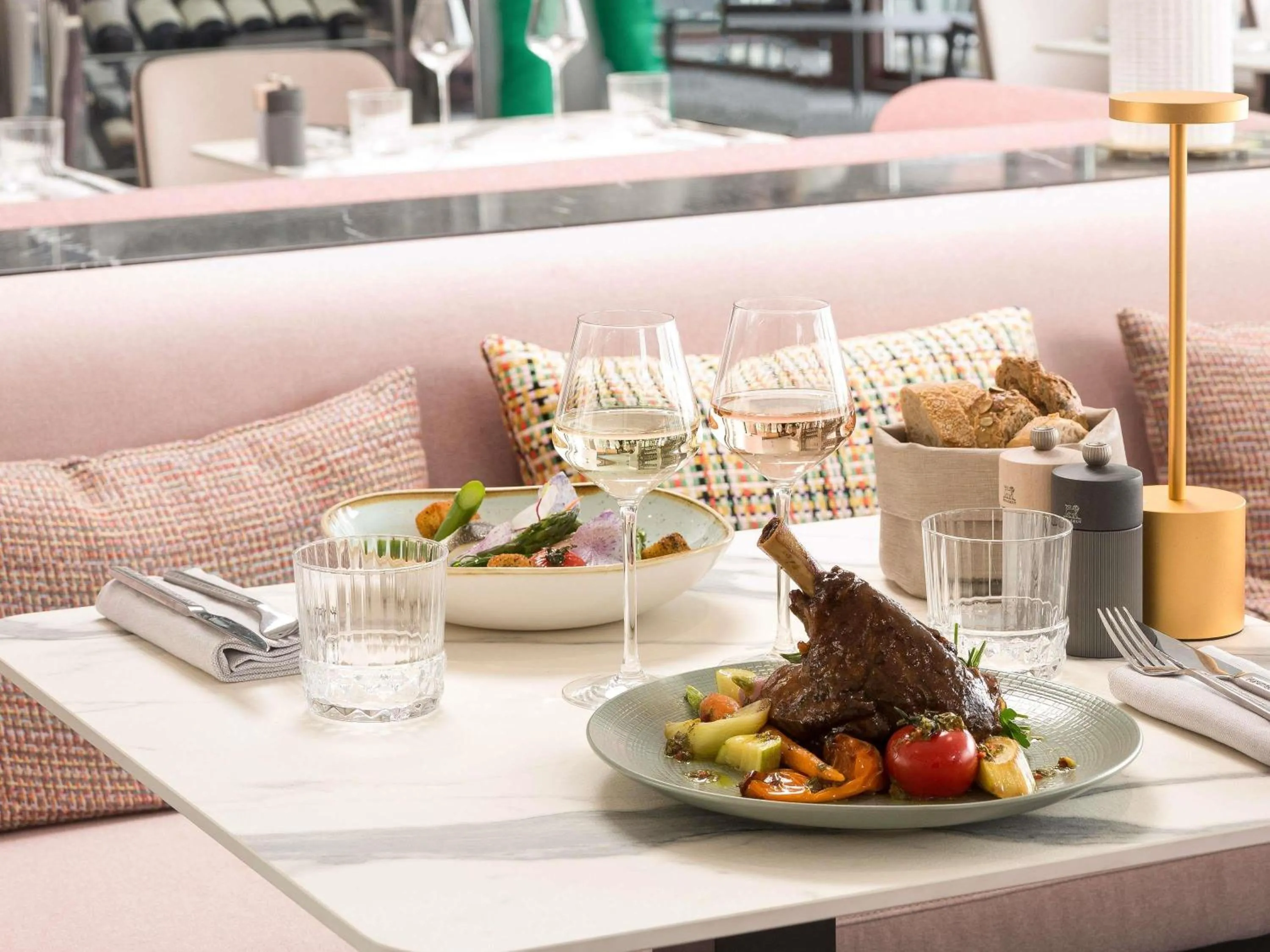 Restaurant/places to eat in Pullman La Pléiade Montpellier Centre