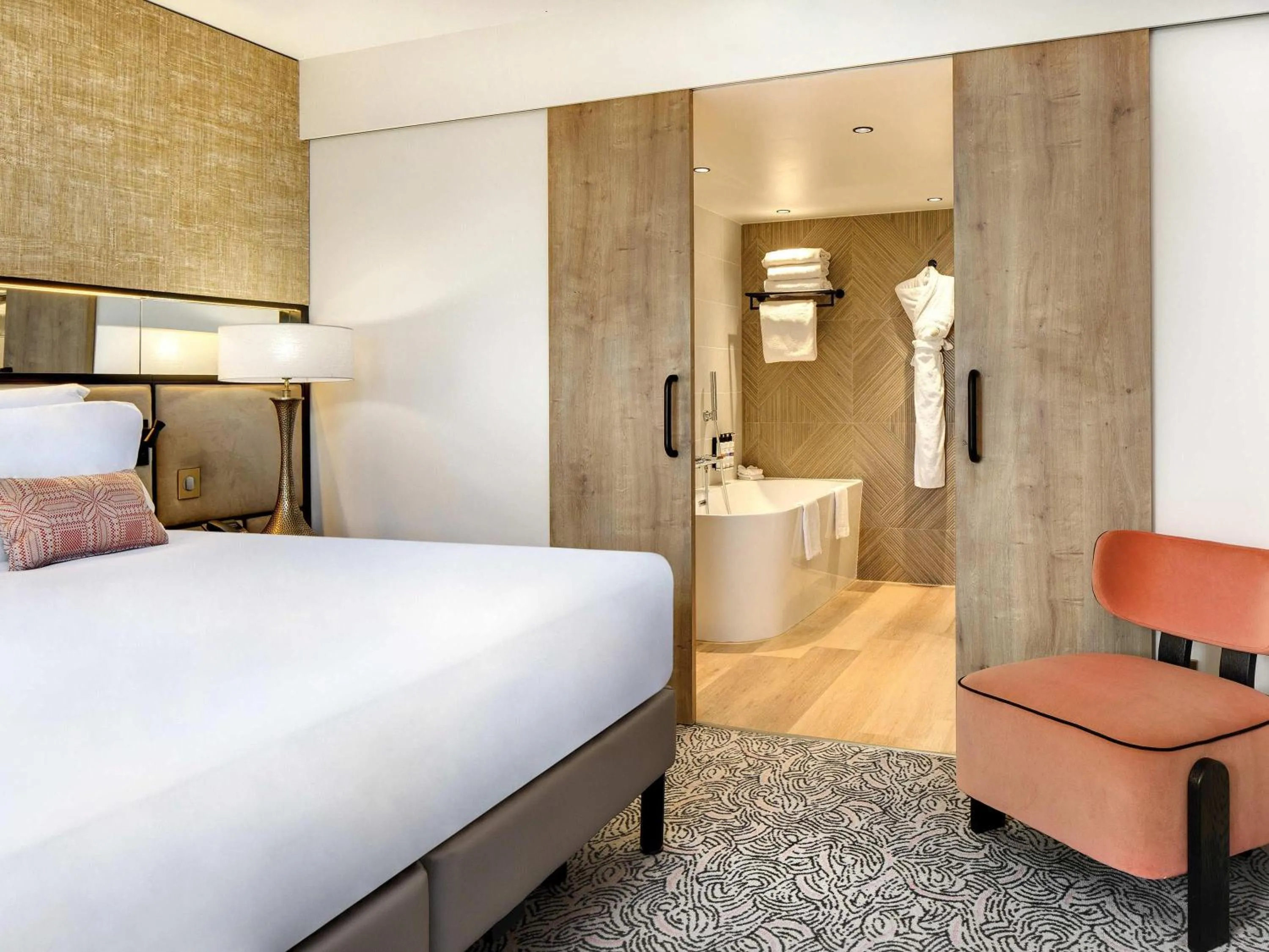 Photo of the whole room, Bed in Pullman La Pléiade Montpellier Centre