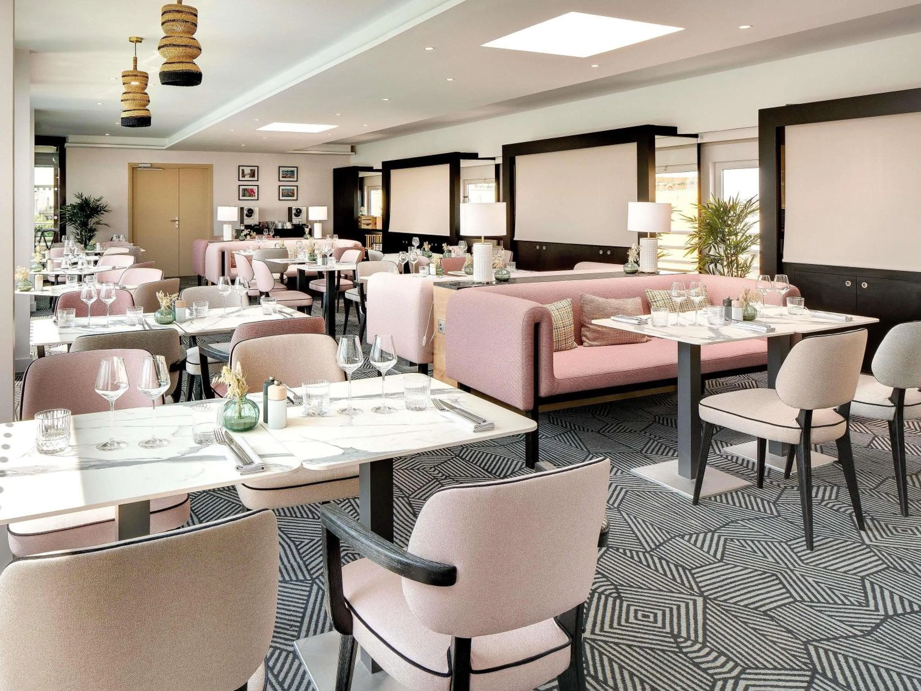 Restaurant/places to eat in Pullman La Pléiade Montpellier Centre