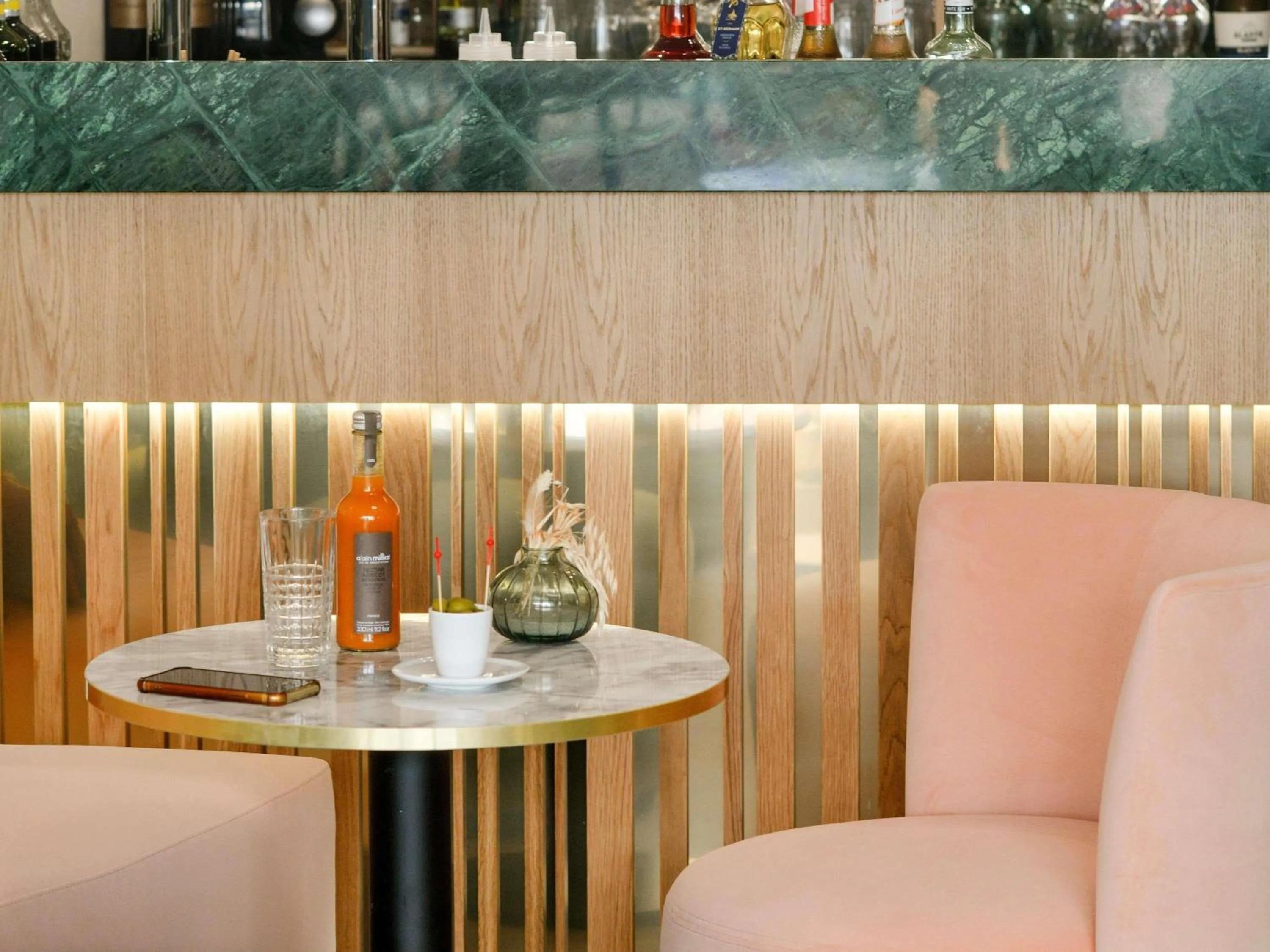 Lounge or bar in Pullman La Pléiade Montpellier Centre