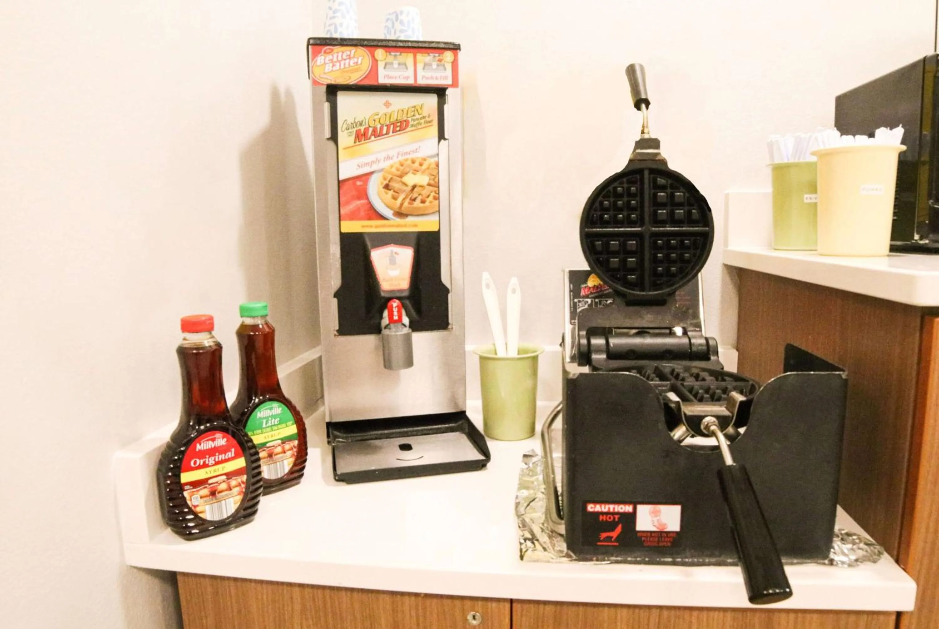 Restaurant/places to eat in Microtel Inn & Suites by Wyndham Charlotte/Northlake