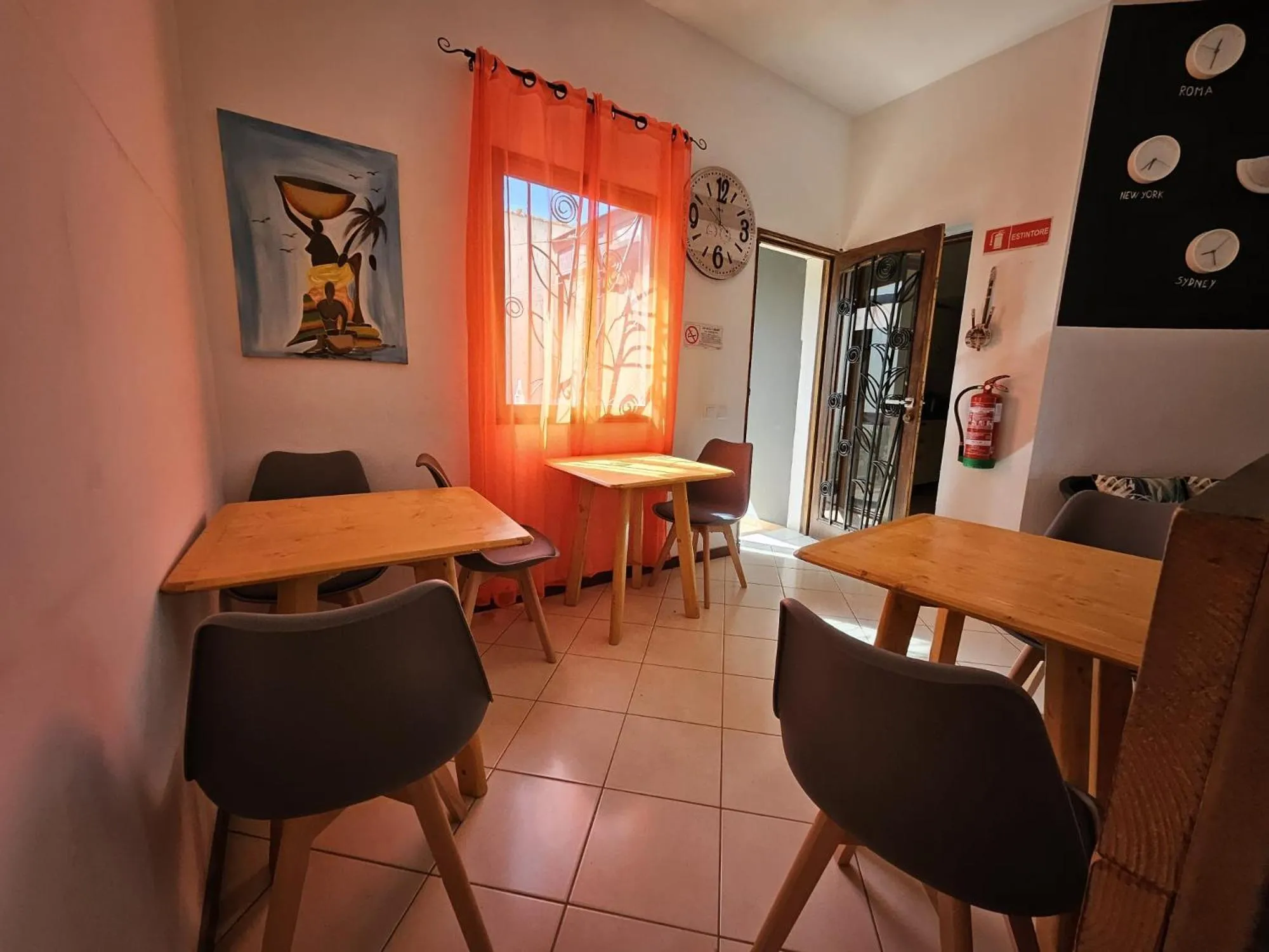 Kitchen or kitchenette in Blue Eagle Guesthouse - Casa de hospedes