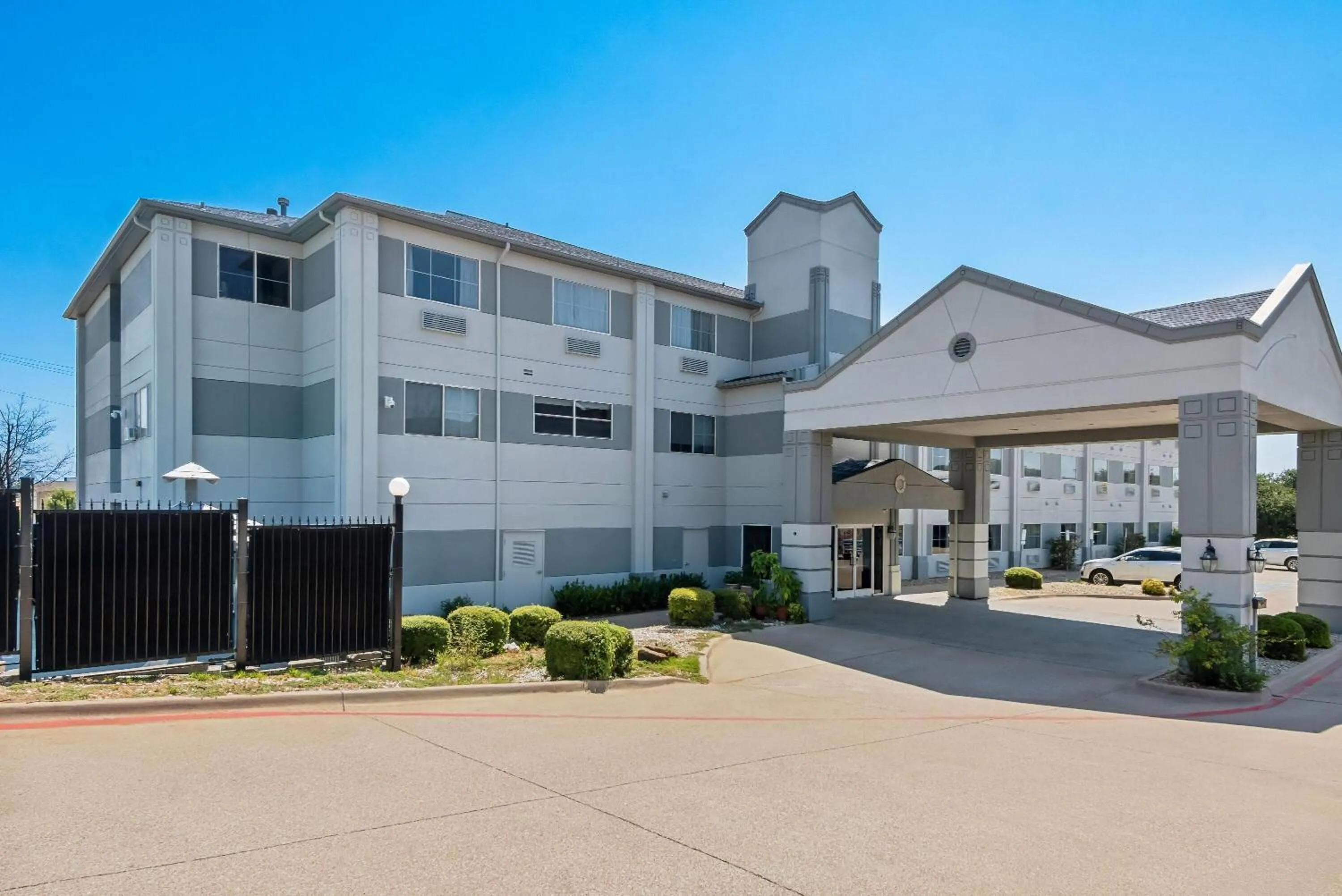 Property building in Super 8 by Wyndham Weatherford