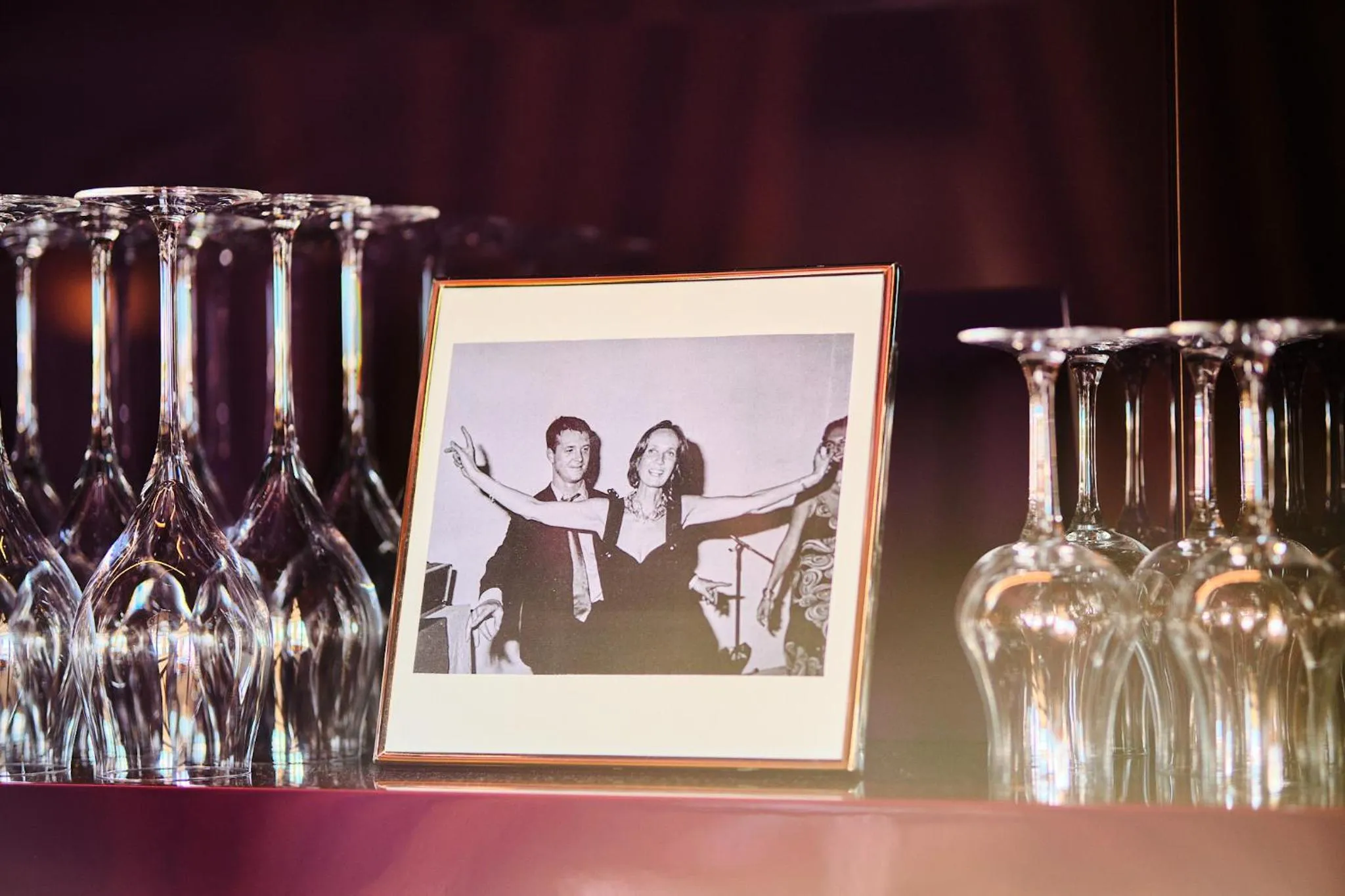 Lounge or bar in Hôtel Le Provençal - Rénové en 2025 - Bord de Mer