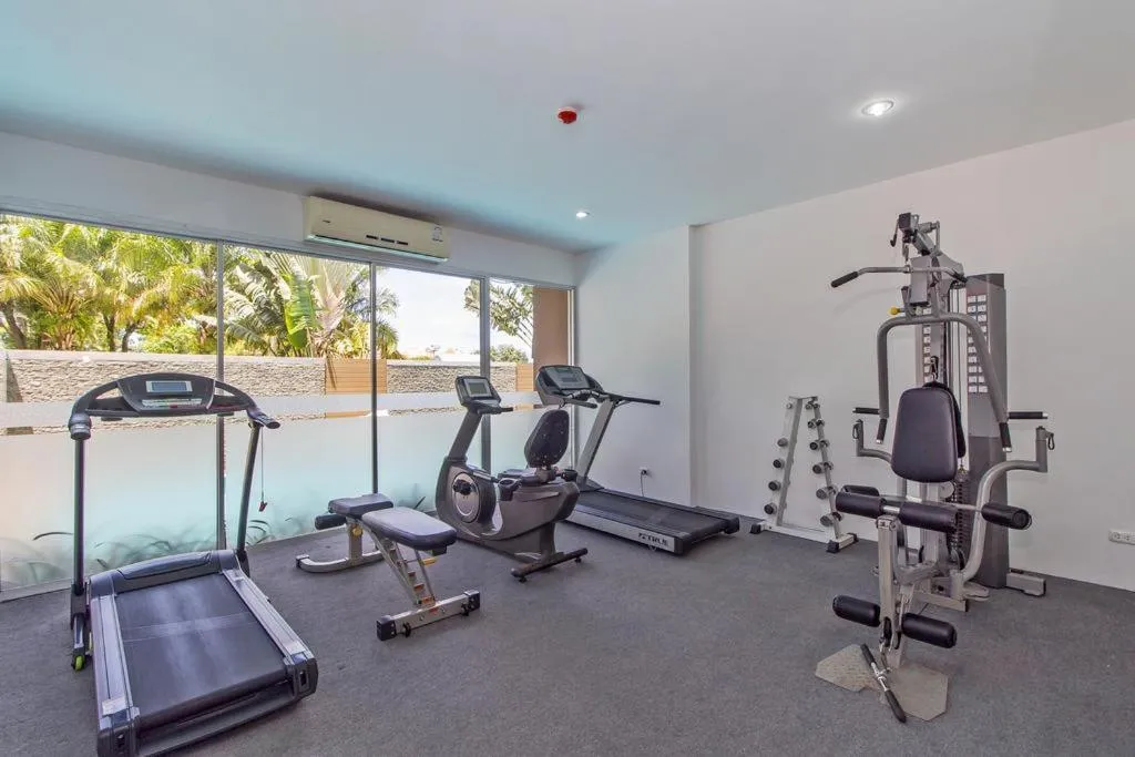 Fitness centre/facilities in Chic Condo by RESAVA