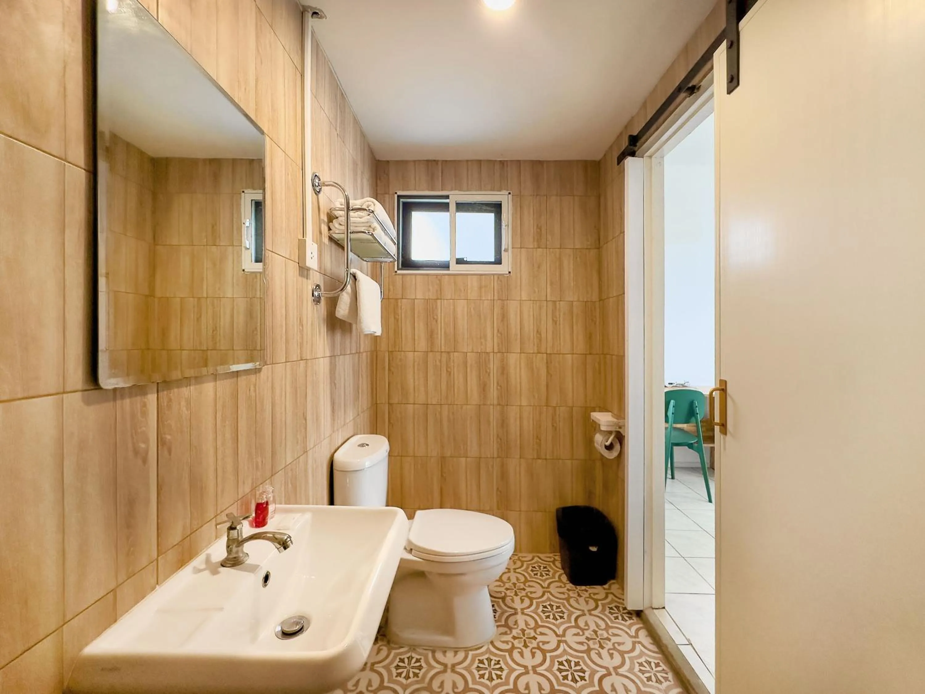 Toilet in Chiangmai Inn Guesthouse