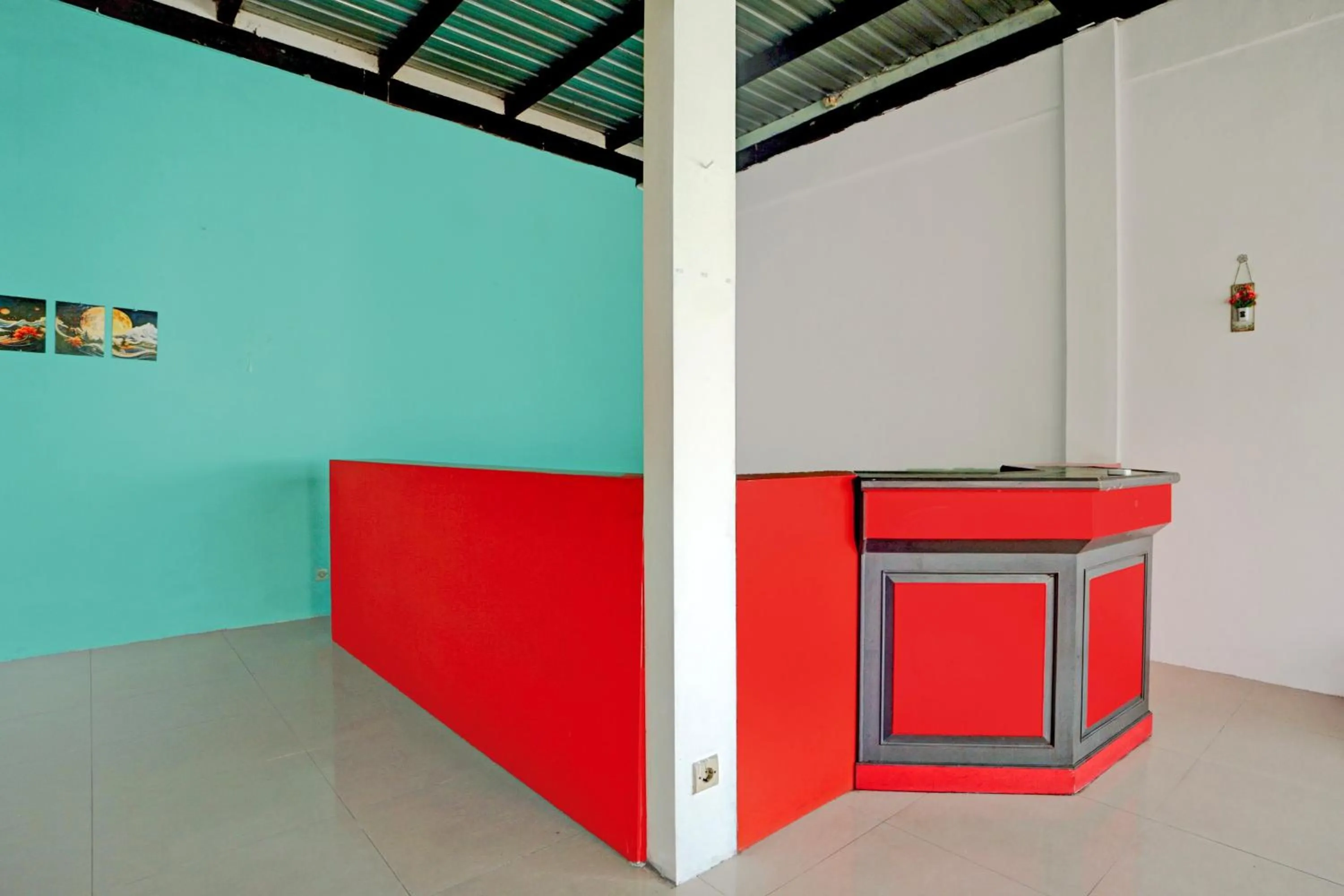 Lobby or reception in Hotel O Mojoanyar Near Terminal Bis Mojokerto