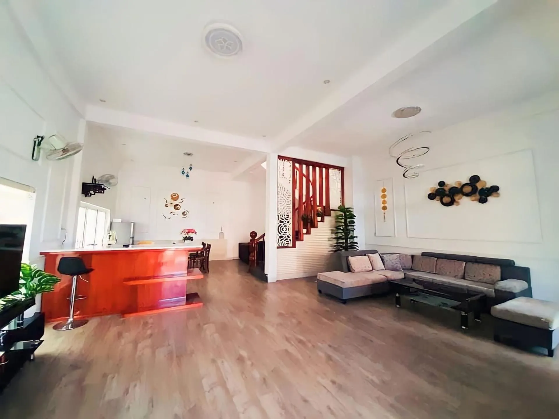 Property building in D'Villa Hotel - Homestay