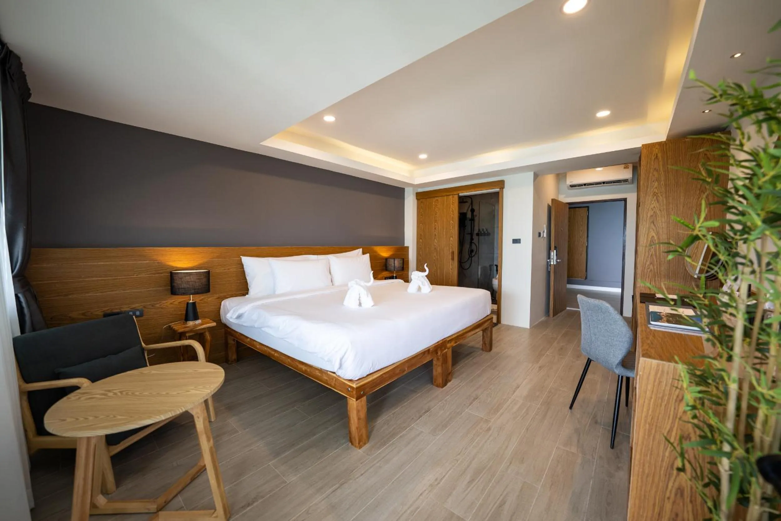 Bed in Vikasa Yoga Retreat