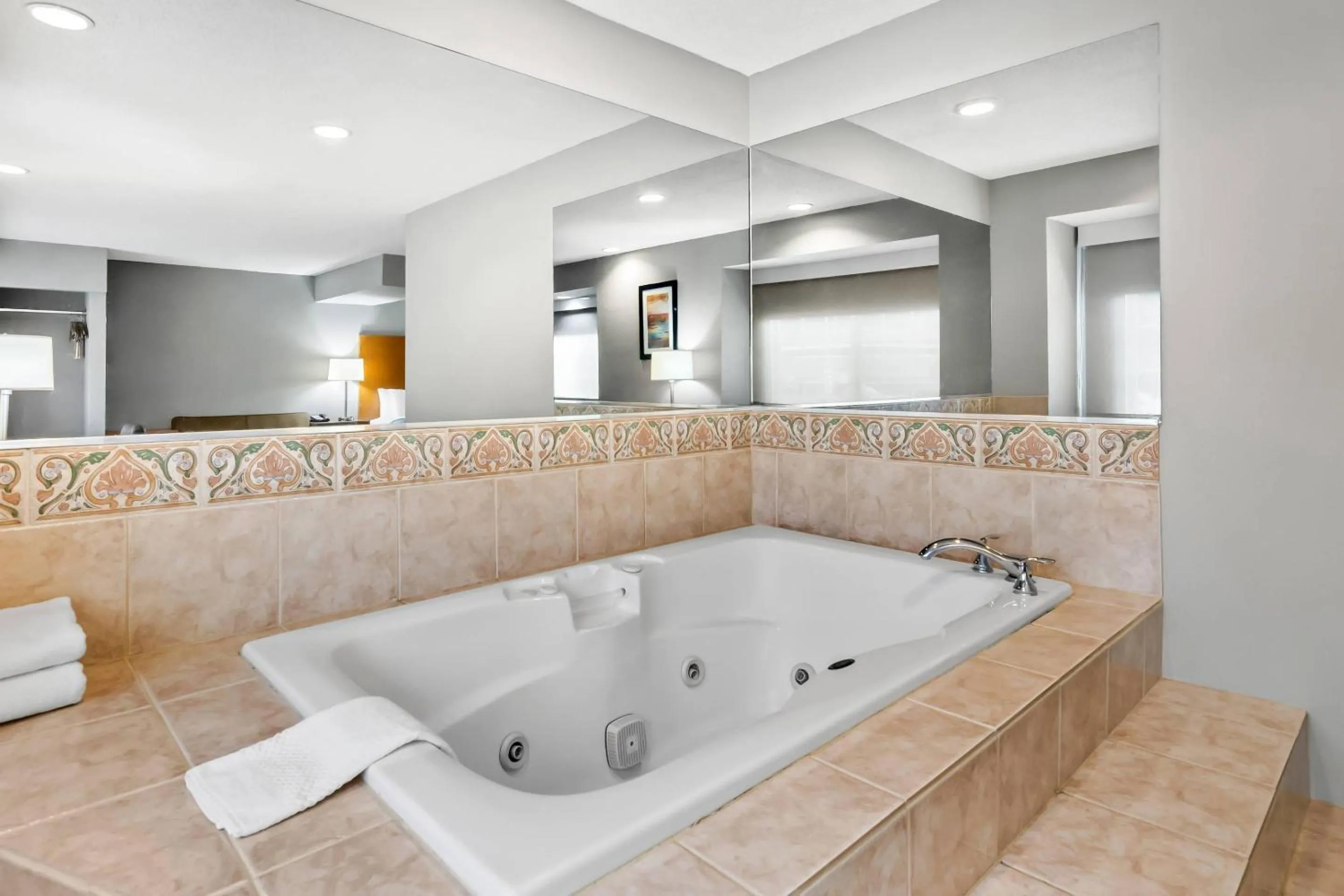 Bedroom in Quality Inn & Suites I-81 Exit 7